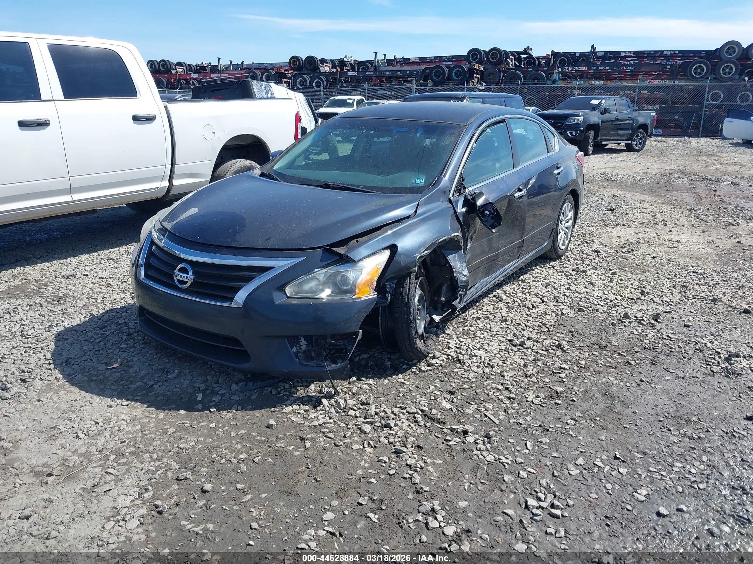 NISSAN ALTIMA image 2