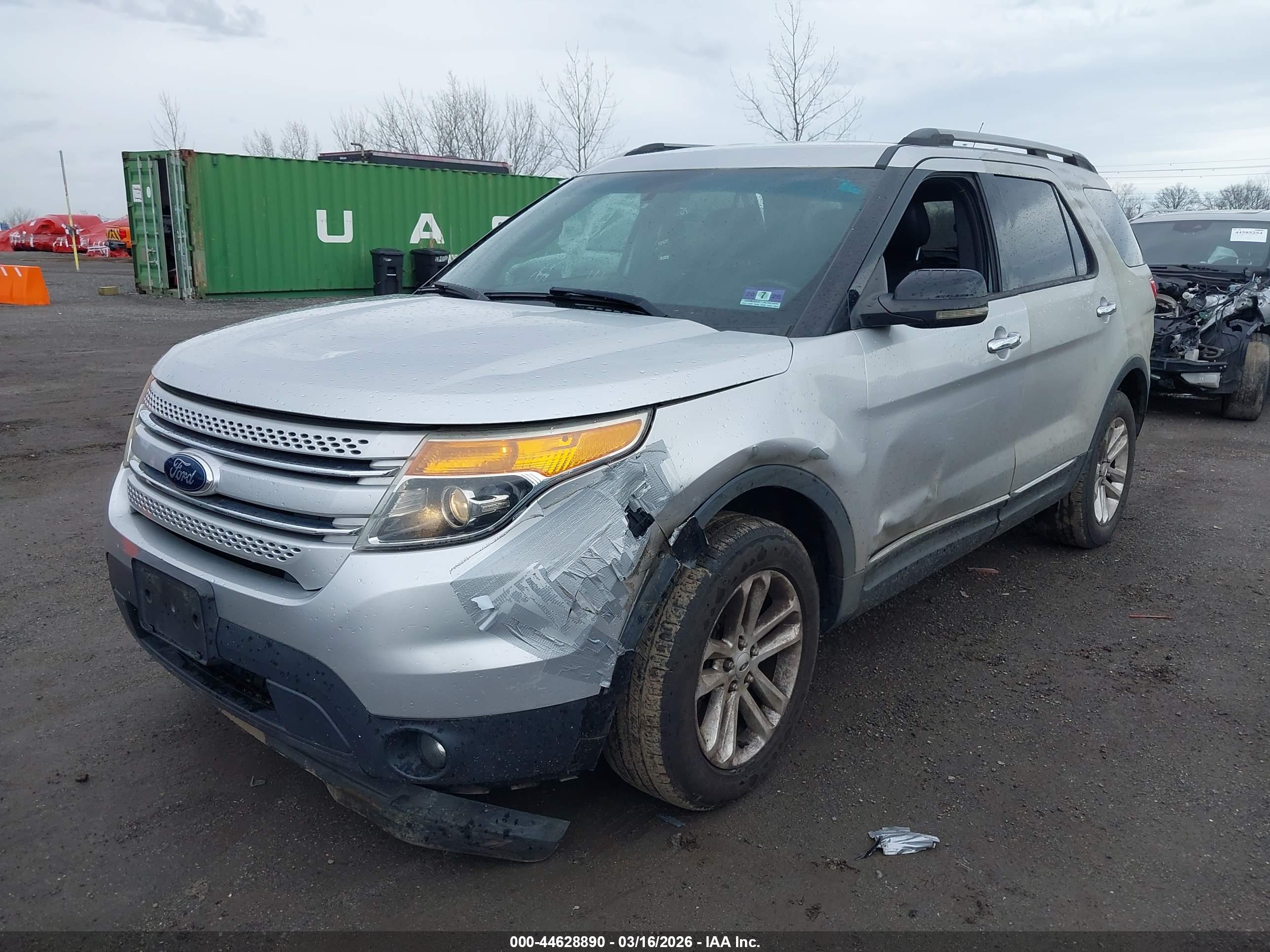 FORD EXPLORER image 6