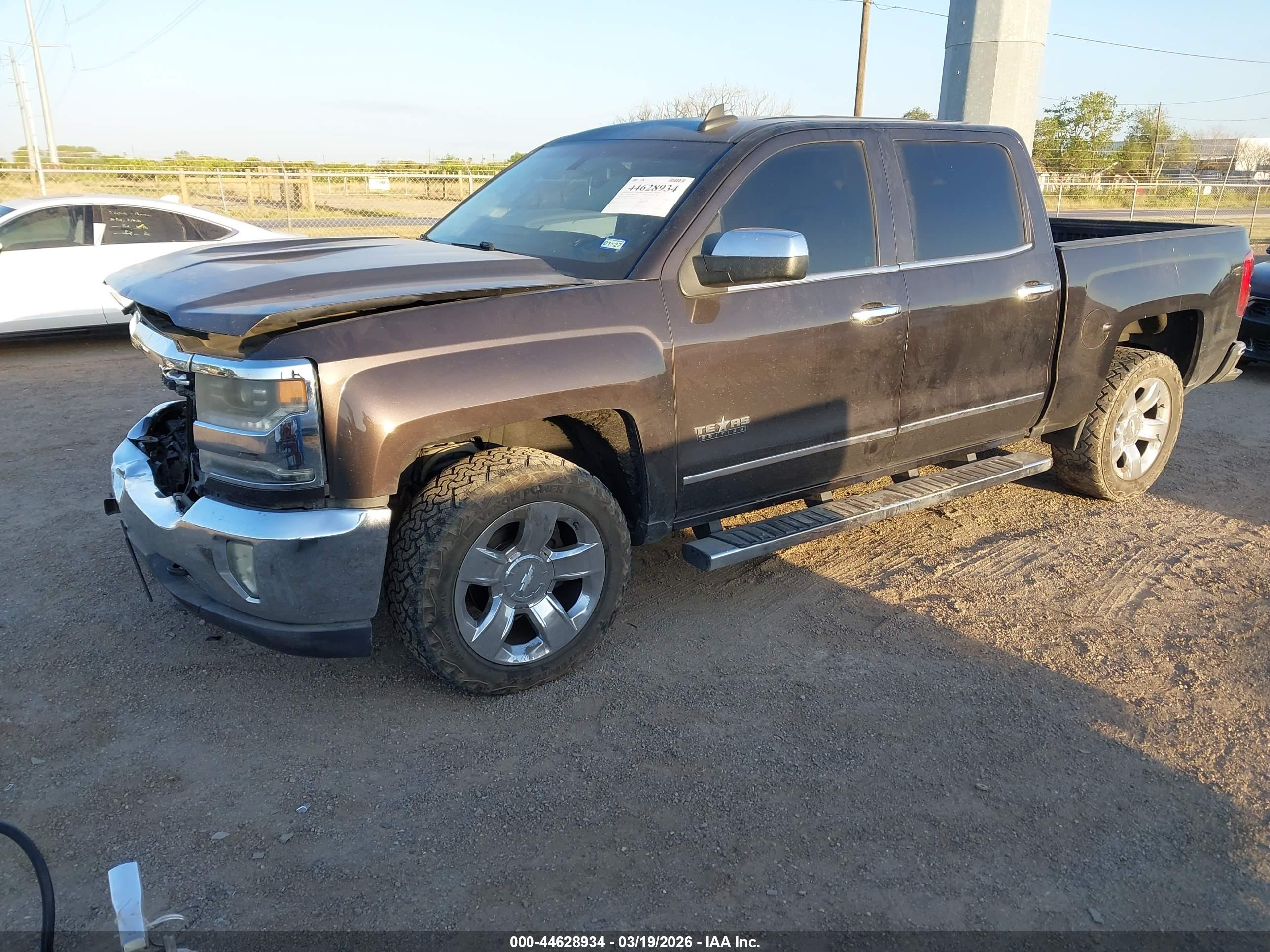 CHEVROLET SILVERADO image 2