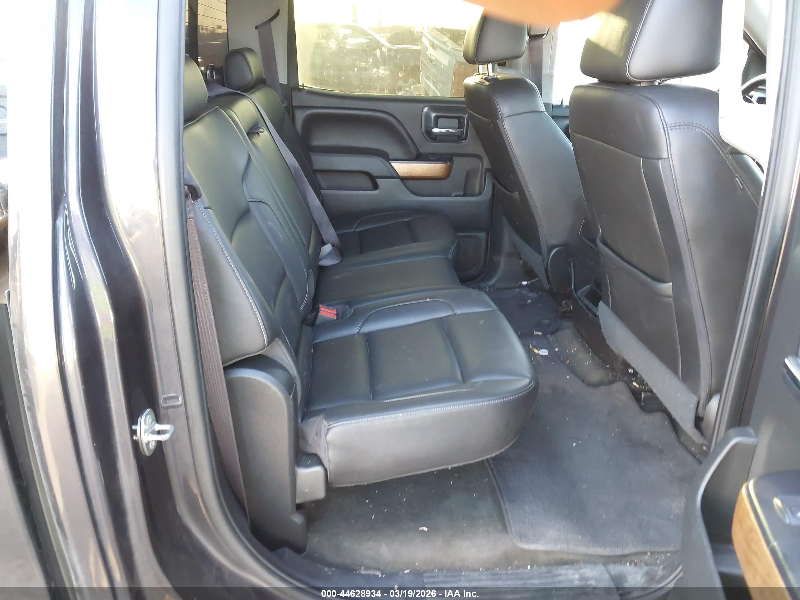 CHEVROLET SILVERADO image 8