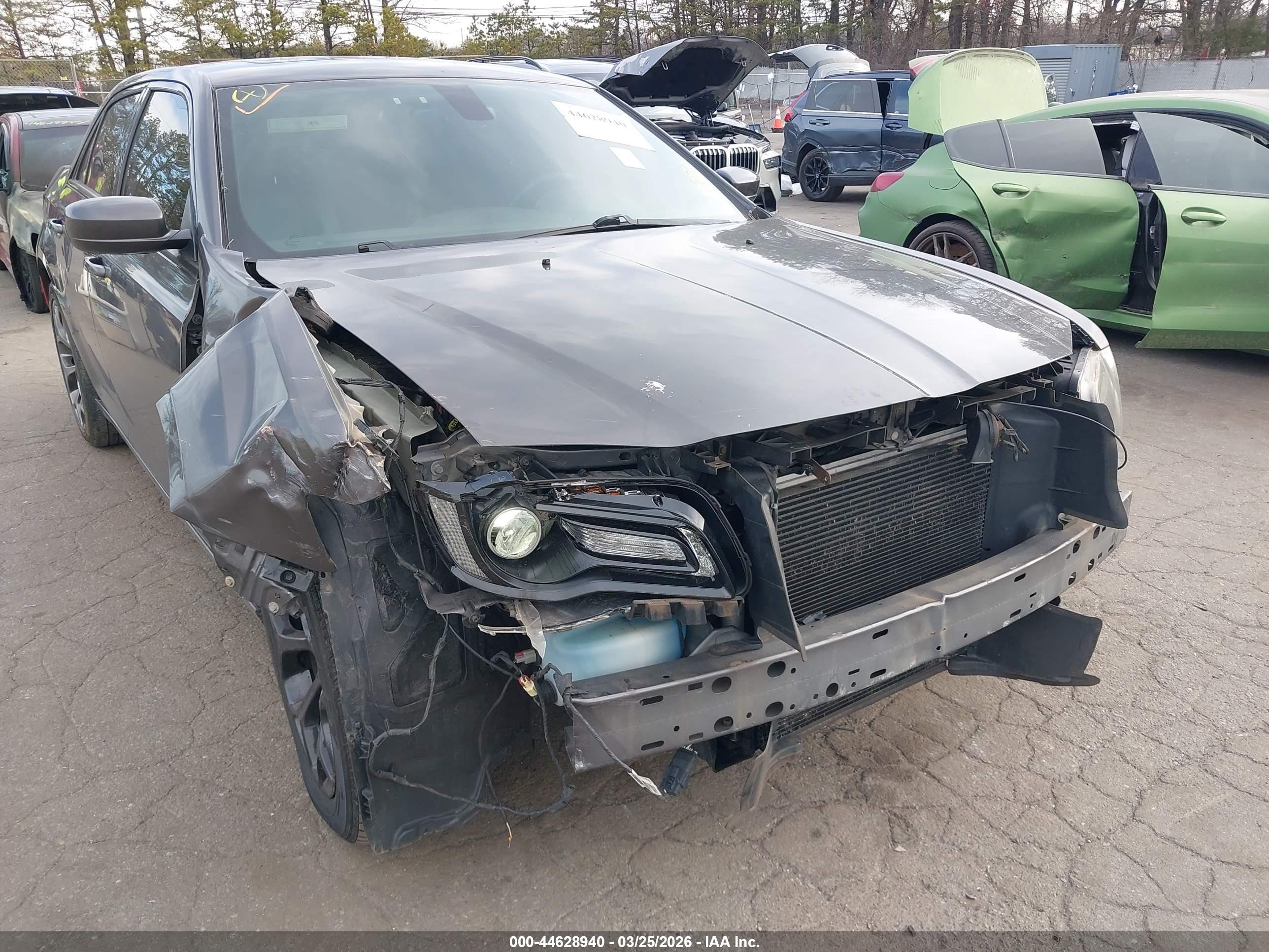 CHRYSLER 300 image 6