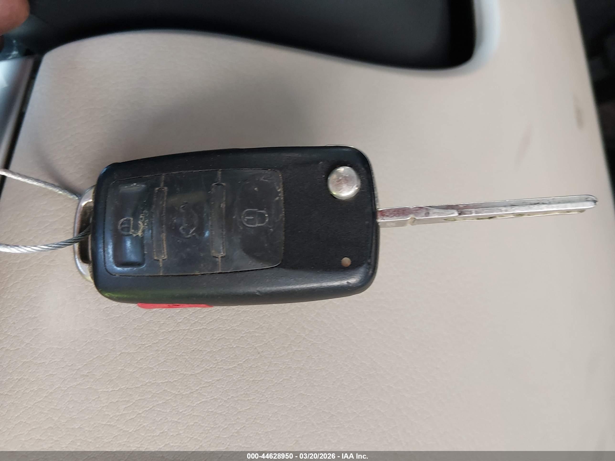 AUDI A8 image 11