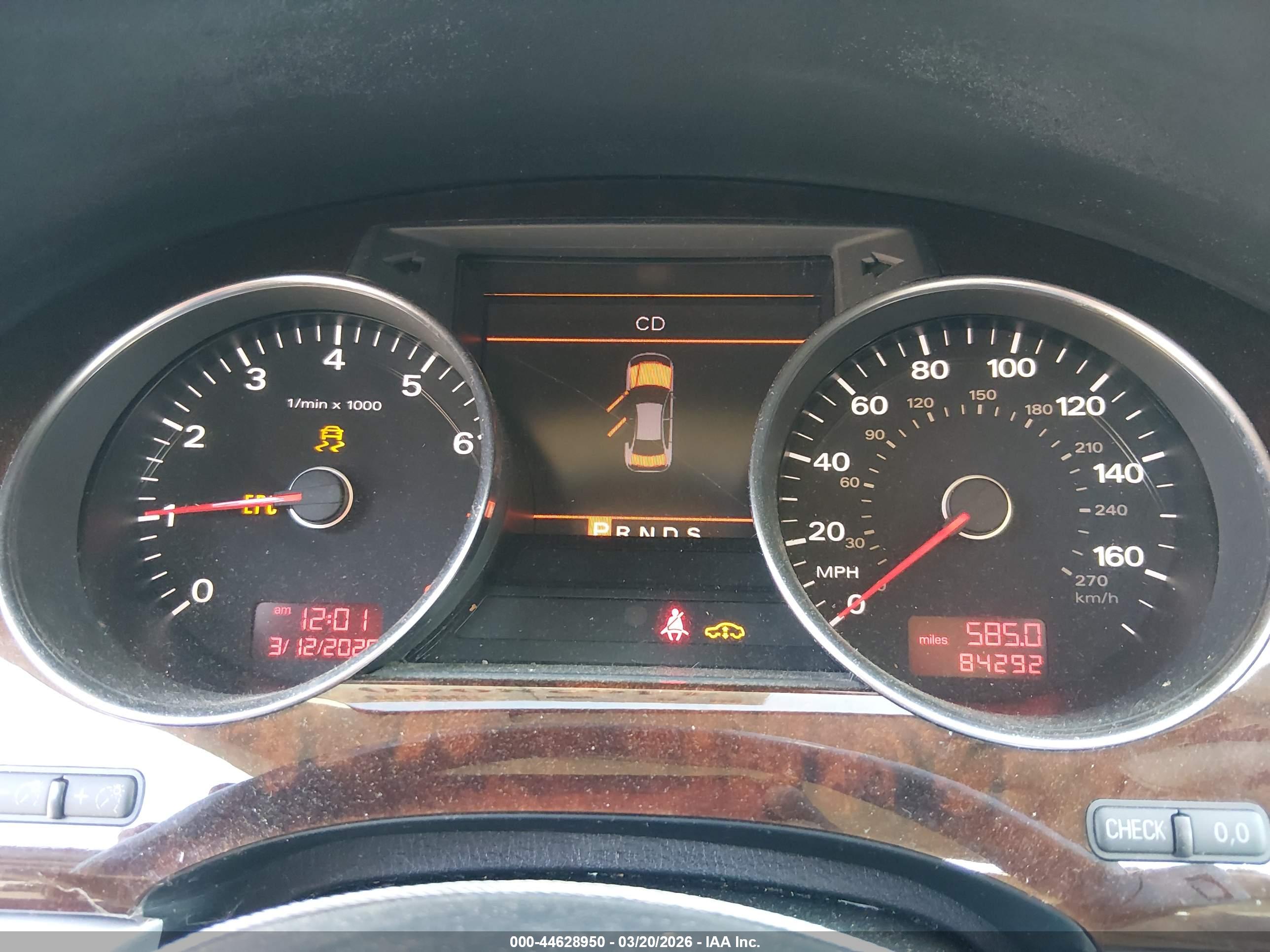 AUDI A8 image 7