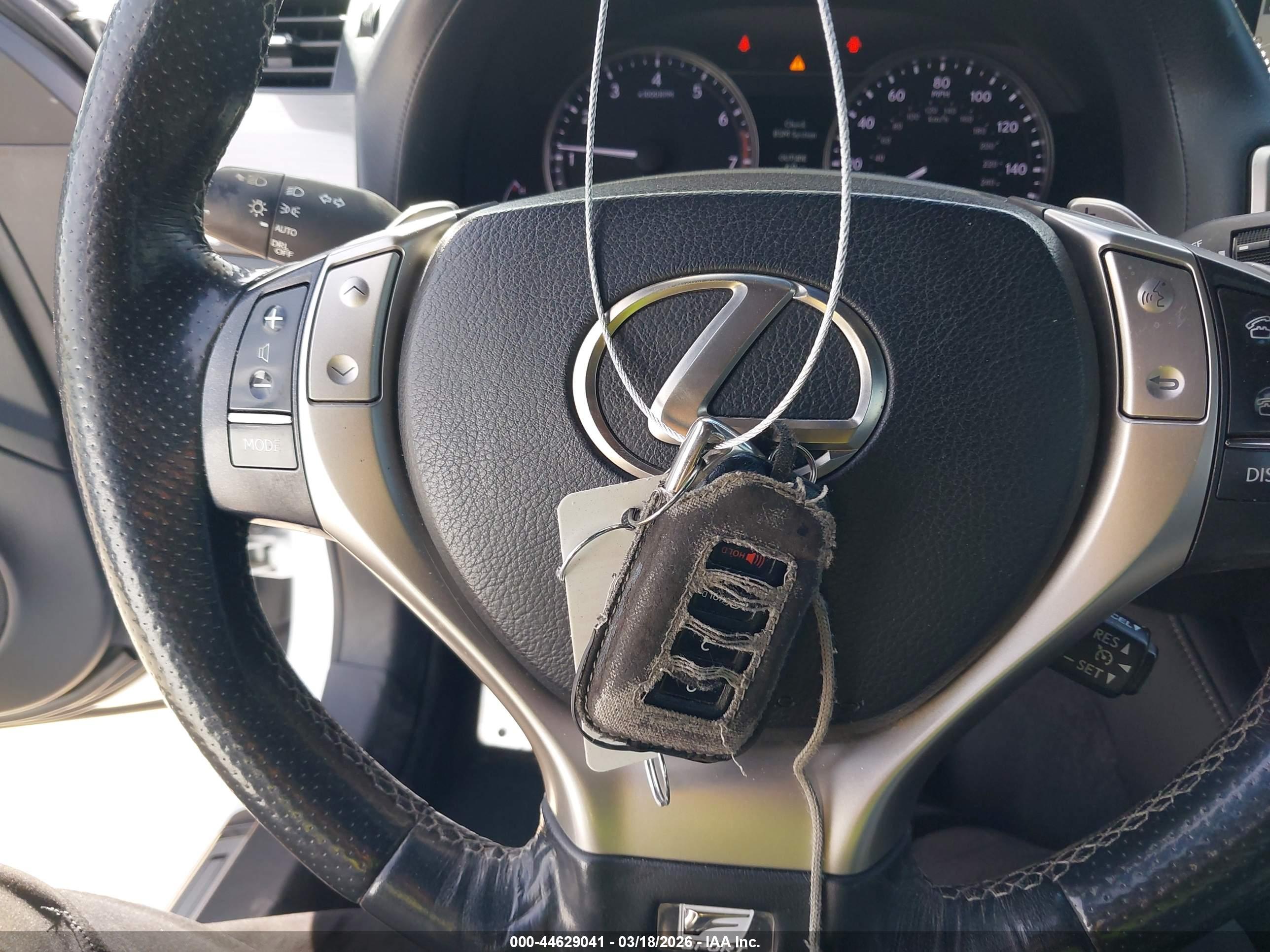 LEXUS GS image 11