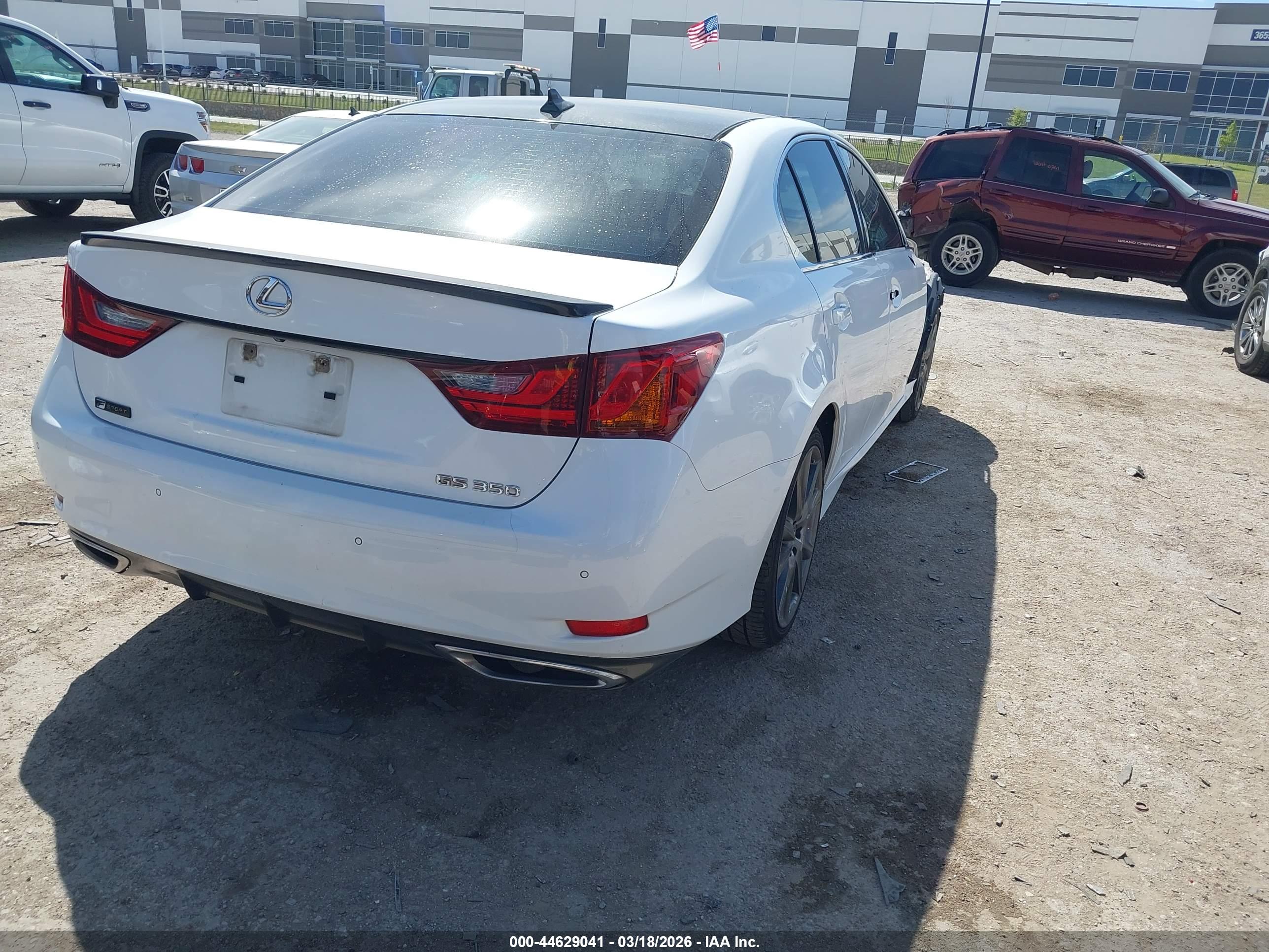 LEXUS GS image 4