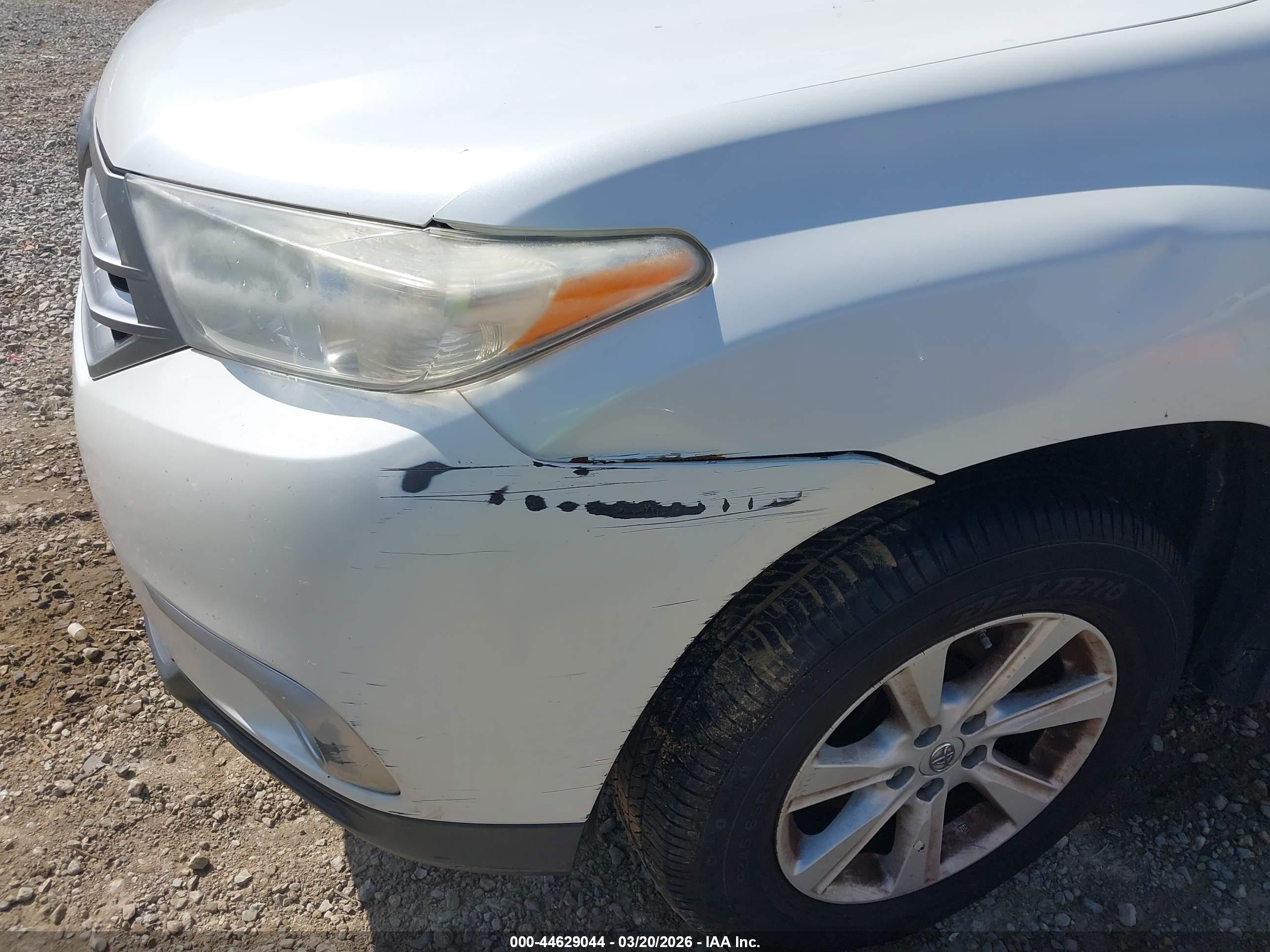 TOYOTA HIGHLANDER image 6