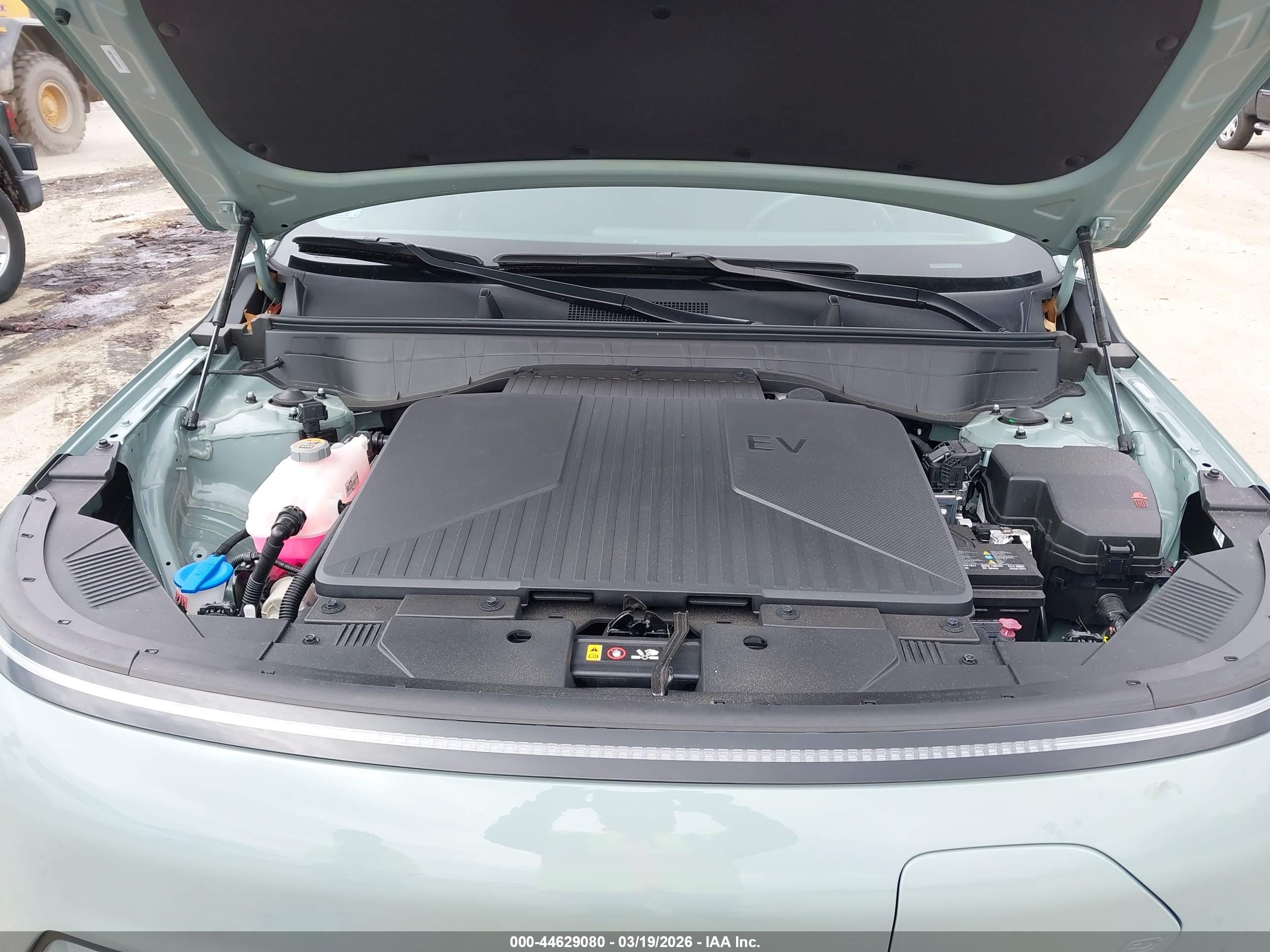 HYUNDAI KONA image 10