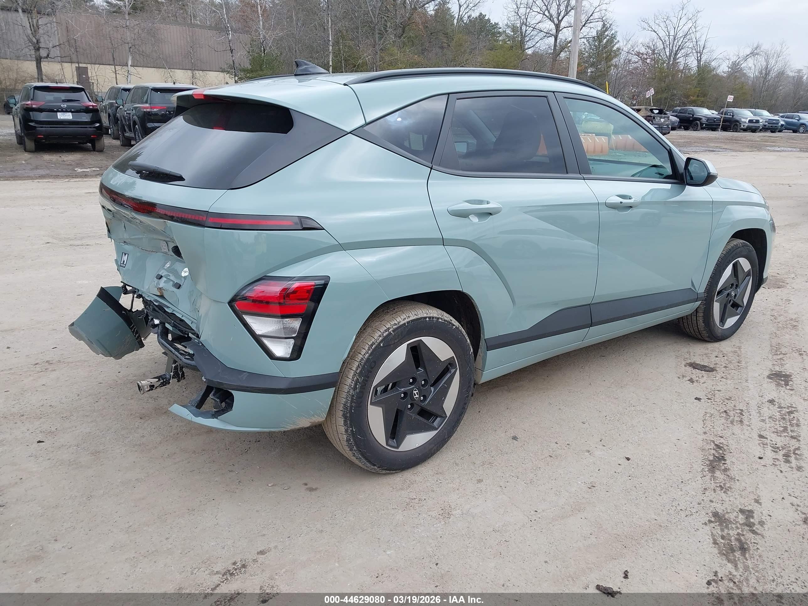 HYUNDAI KONA image 4