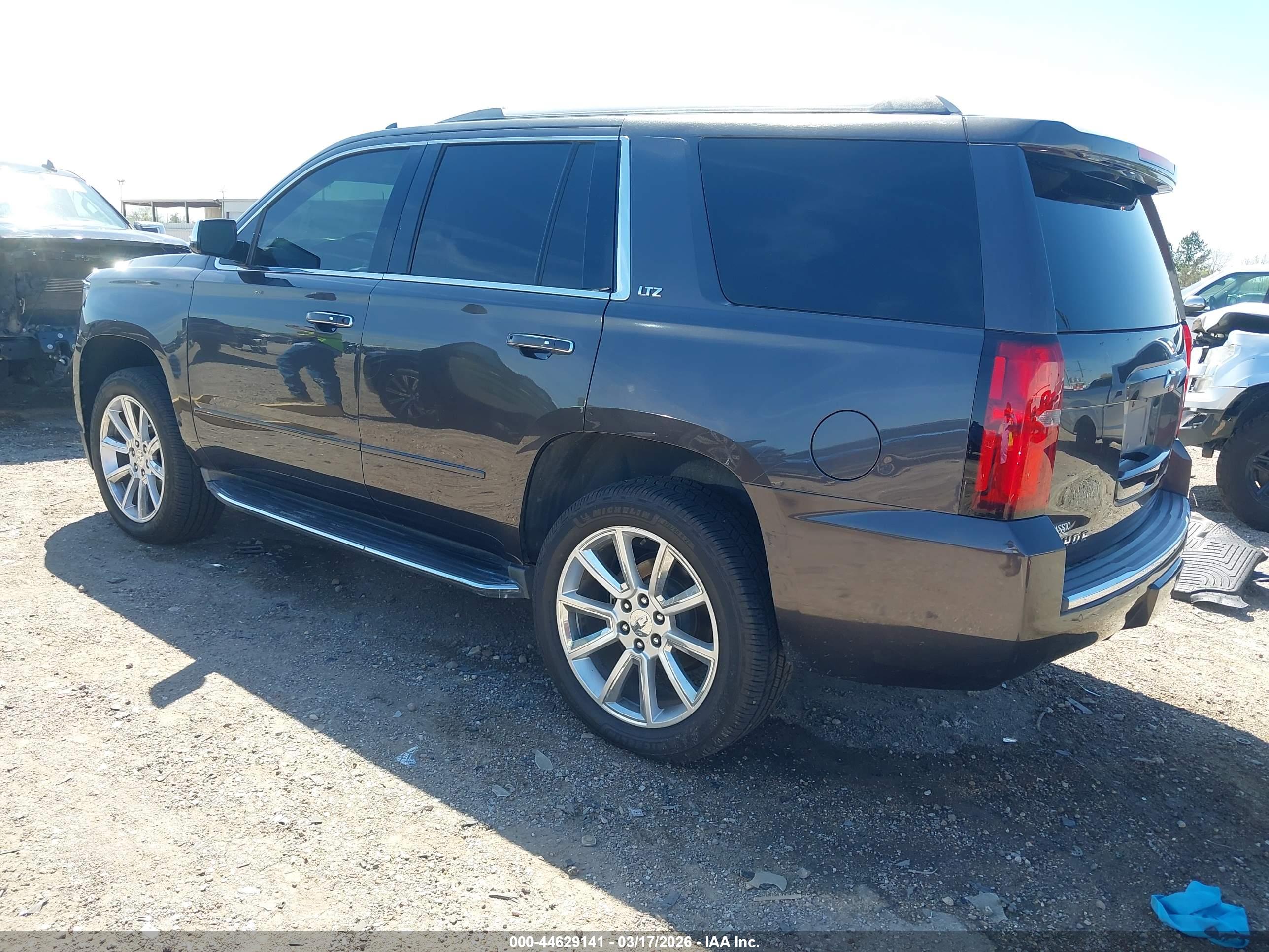 CHEVROLET TAHOE image 3