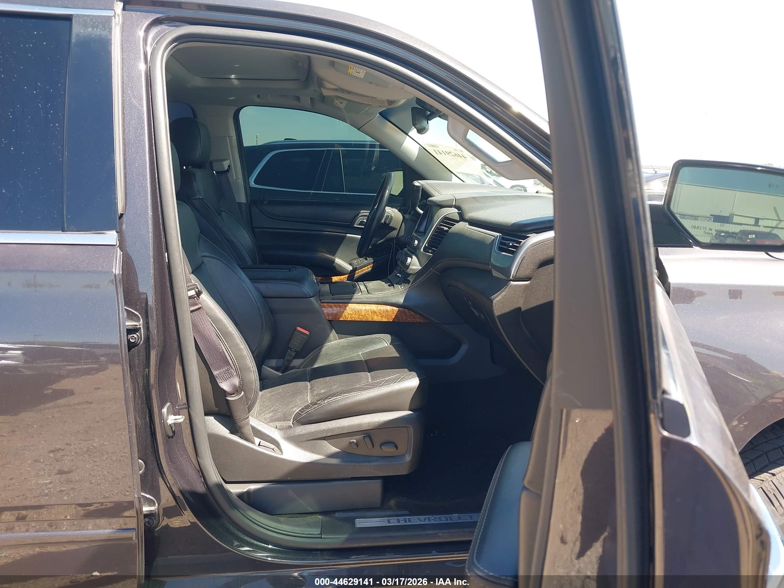CHEVROLET TAHOE image 5