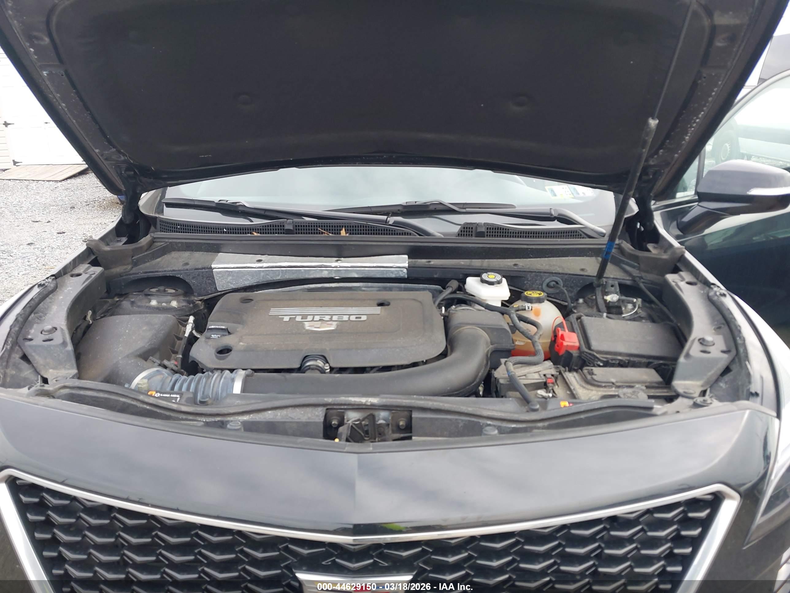 CADILLAC XT4 image 10