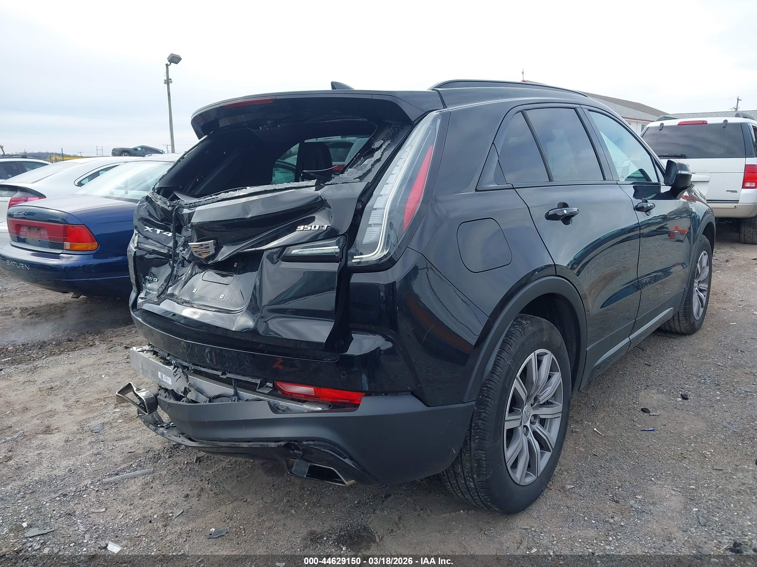 CADILLAC XT4 image 6