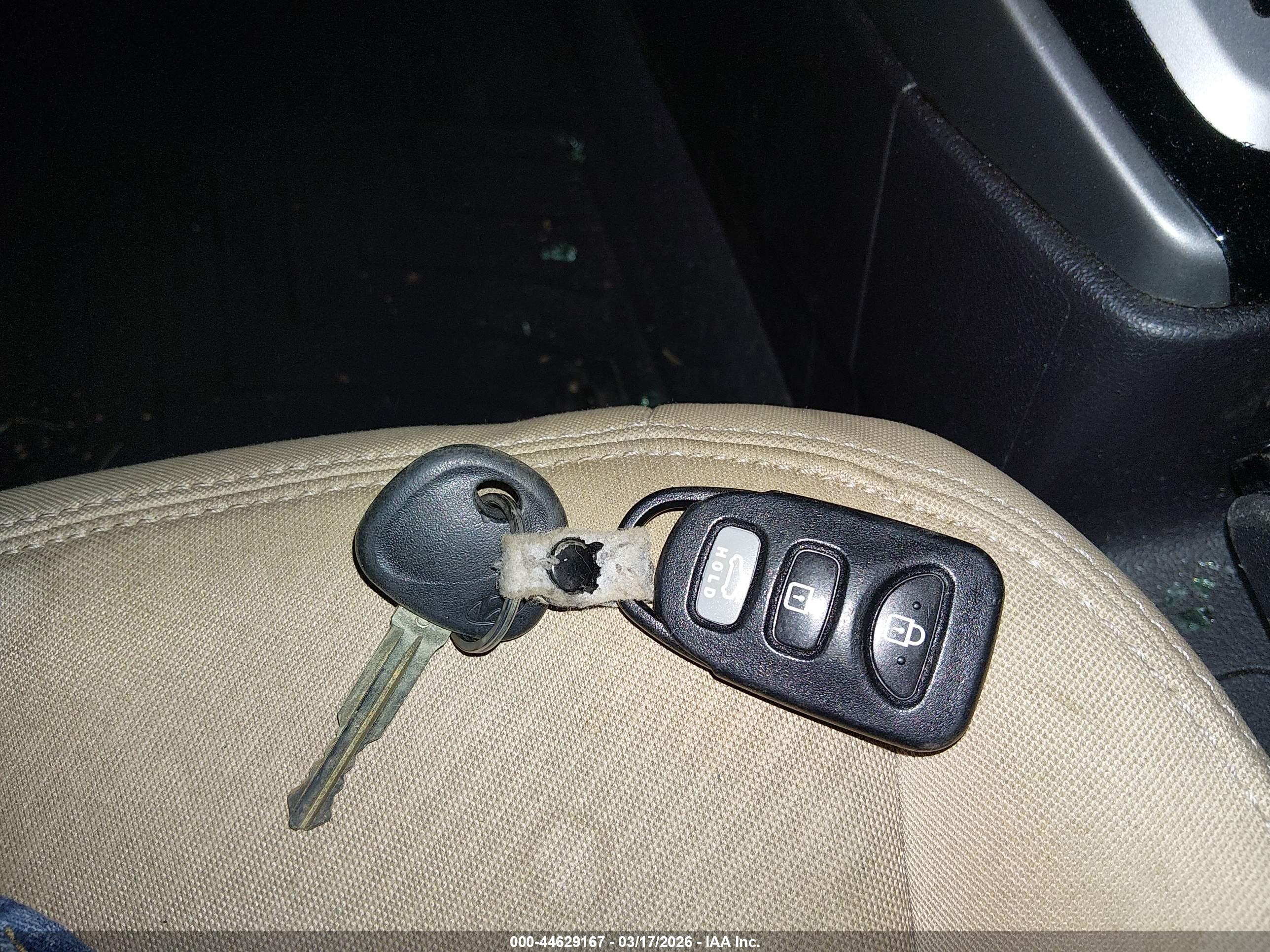HYUNDAI ELANTRA image 11