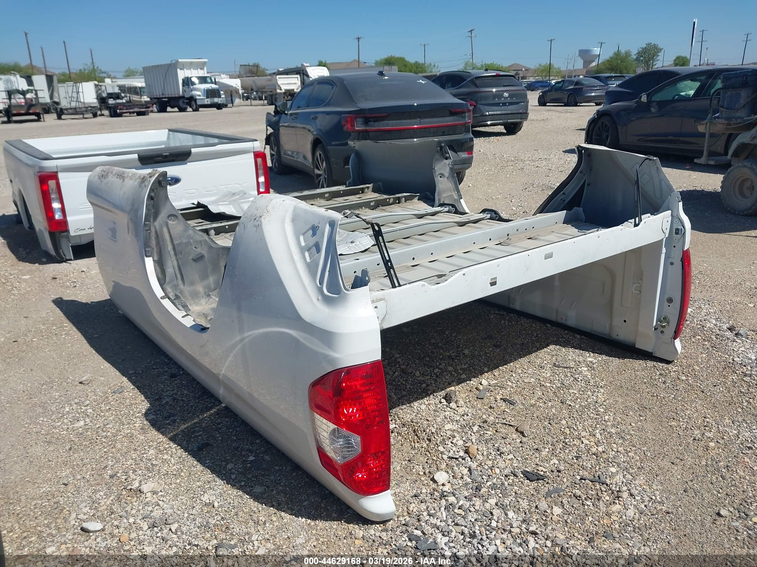 TOYOTA TUNDRA image 3