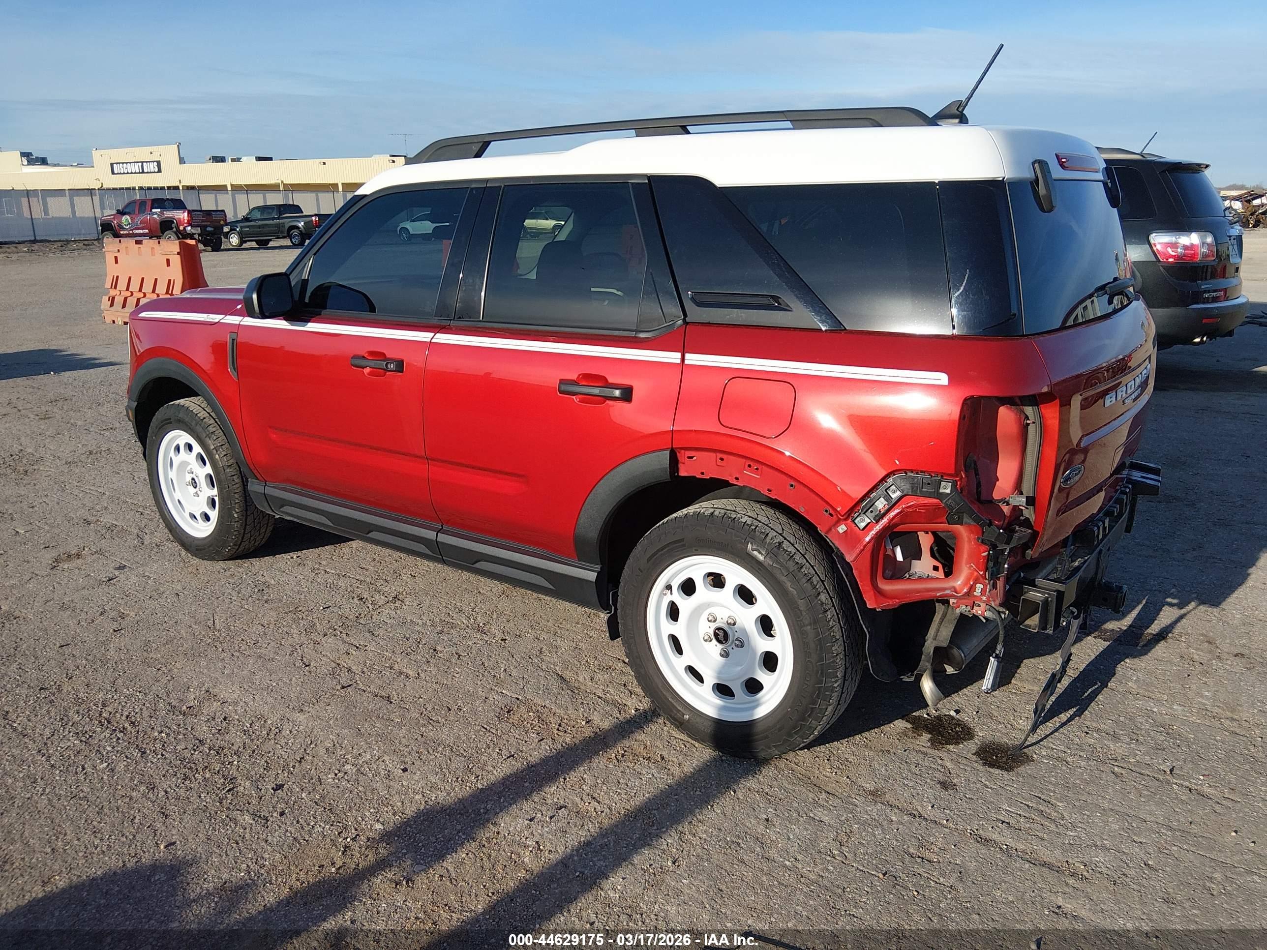 FORD BRONCO image 3