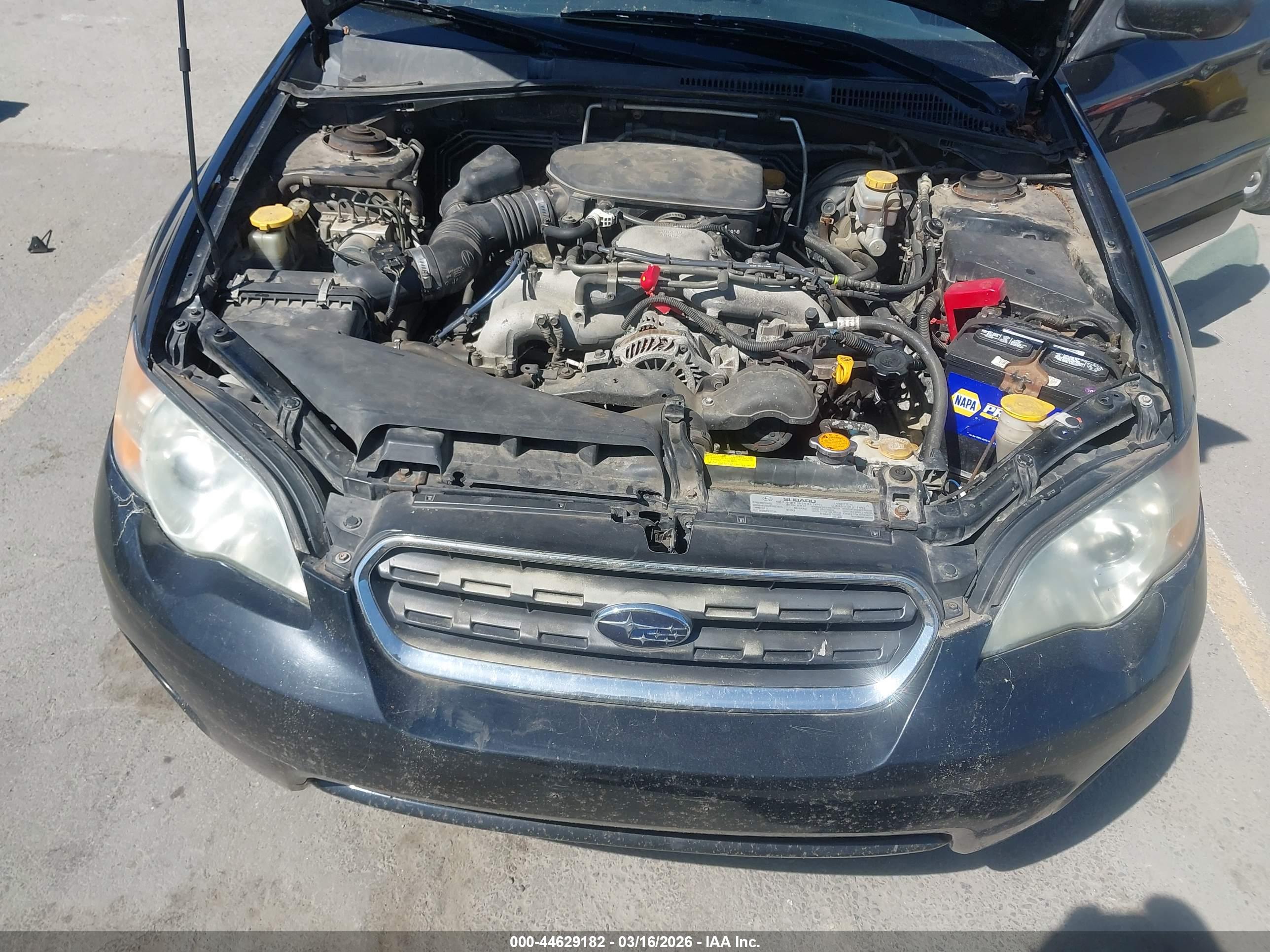 SUBARU OUTBACK image 10