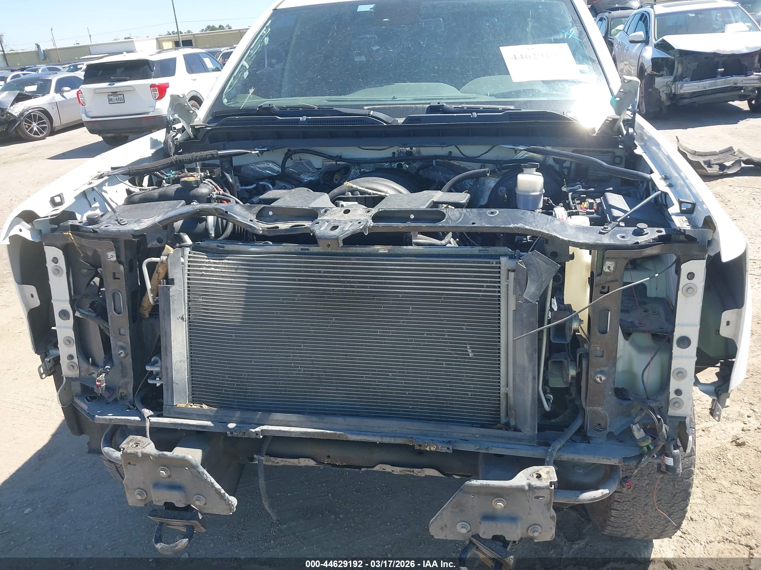 CHEVROLET SILVERADO image 10