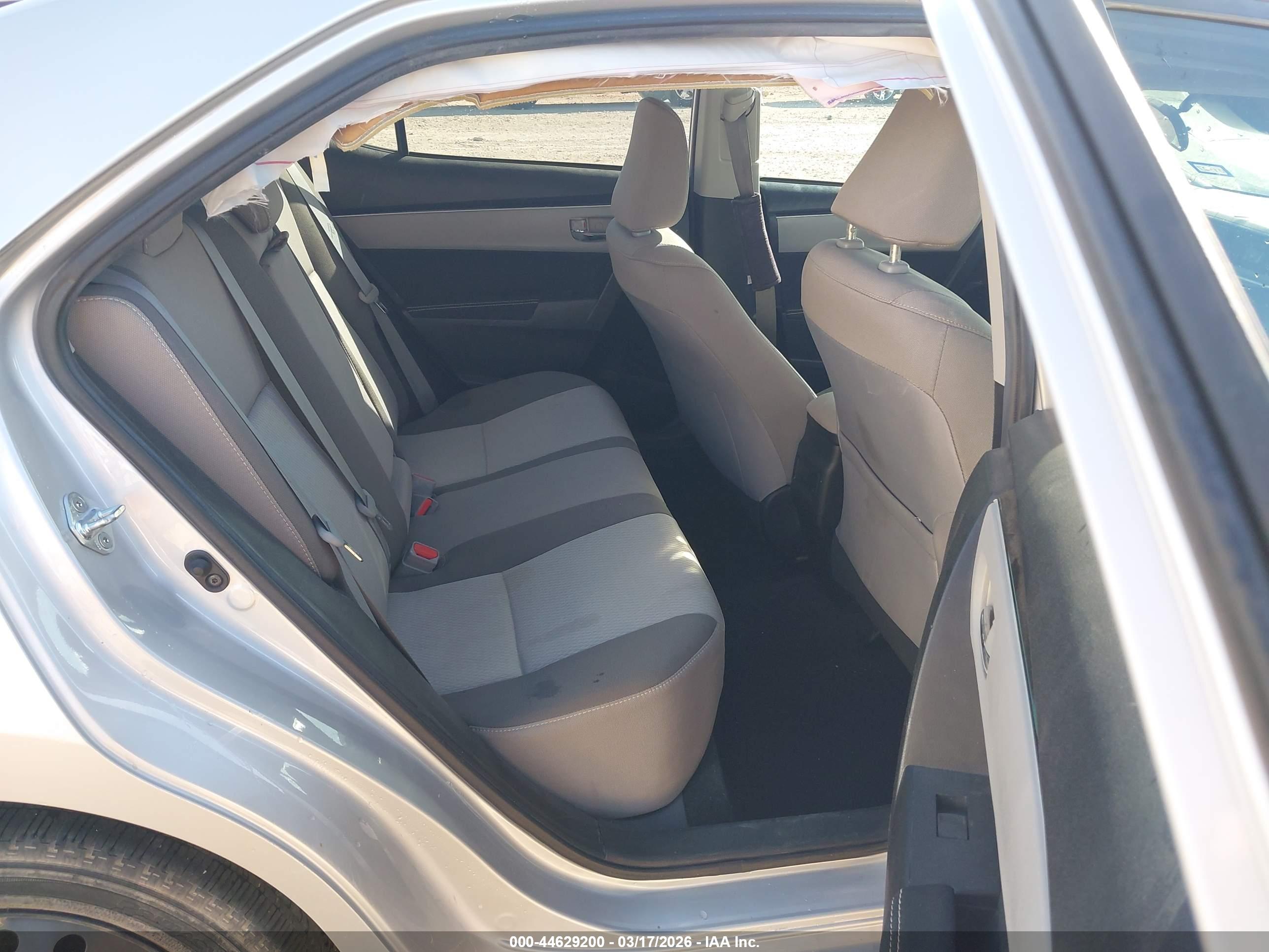 TOYOTA COROLLA image 8