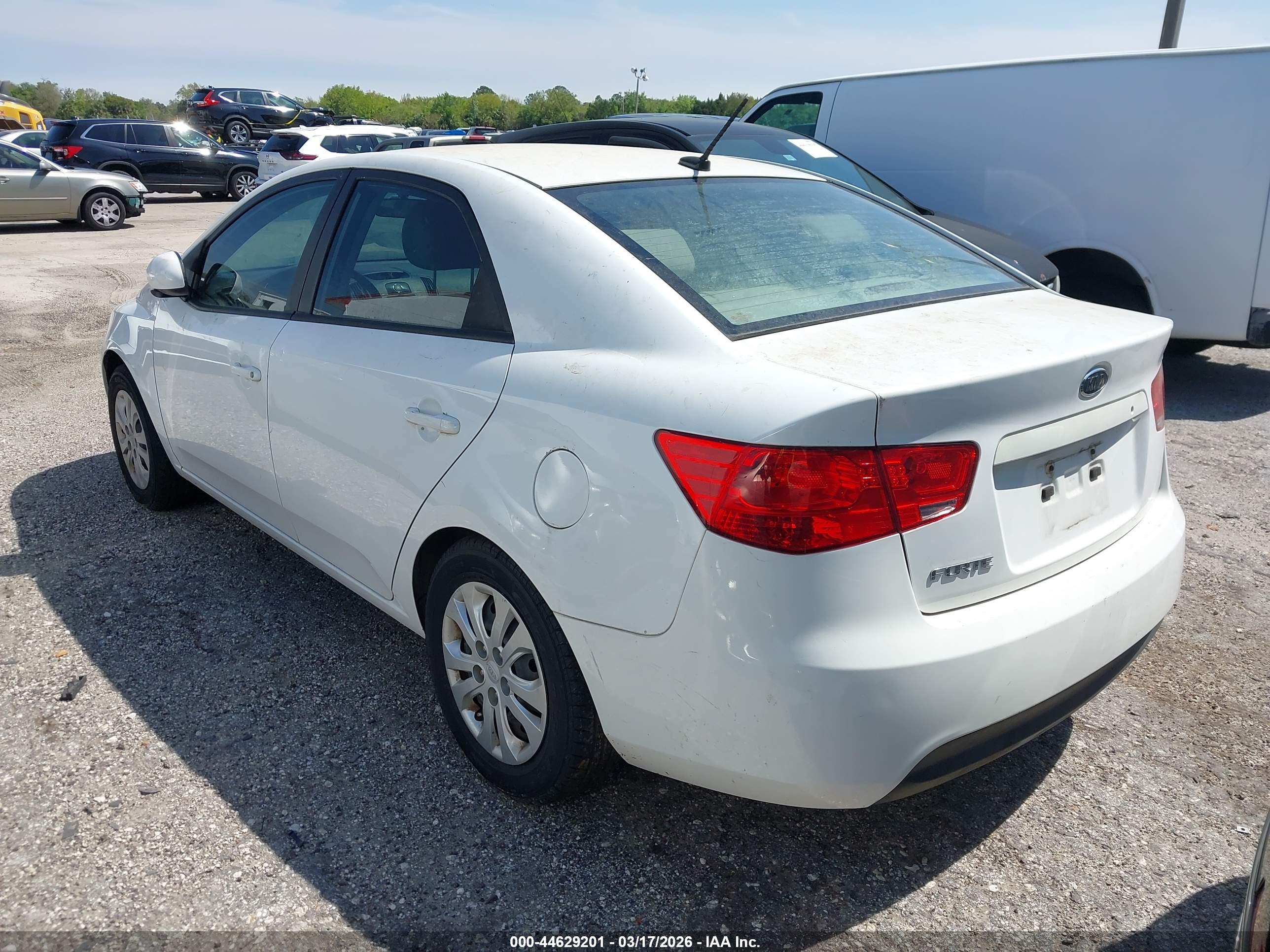 KIA FORTE image 3