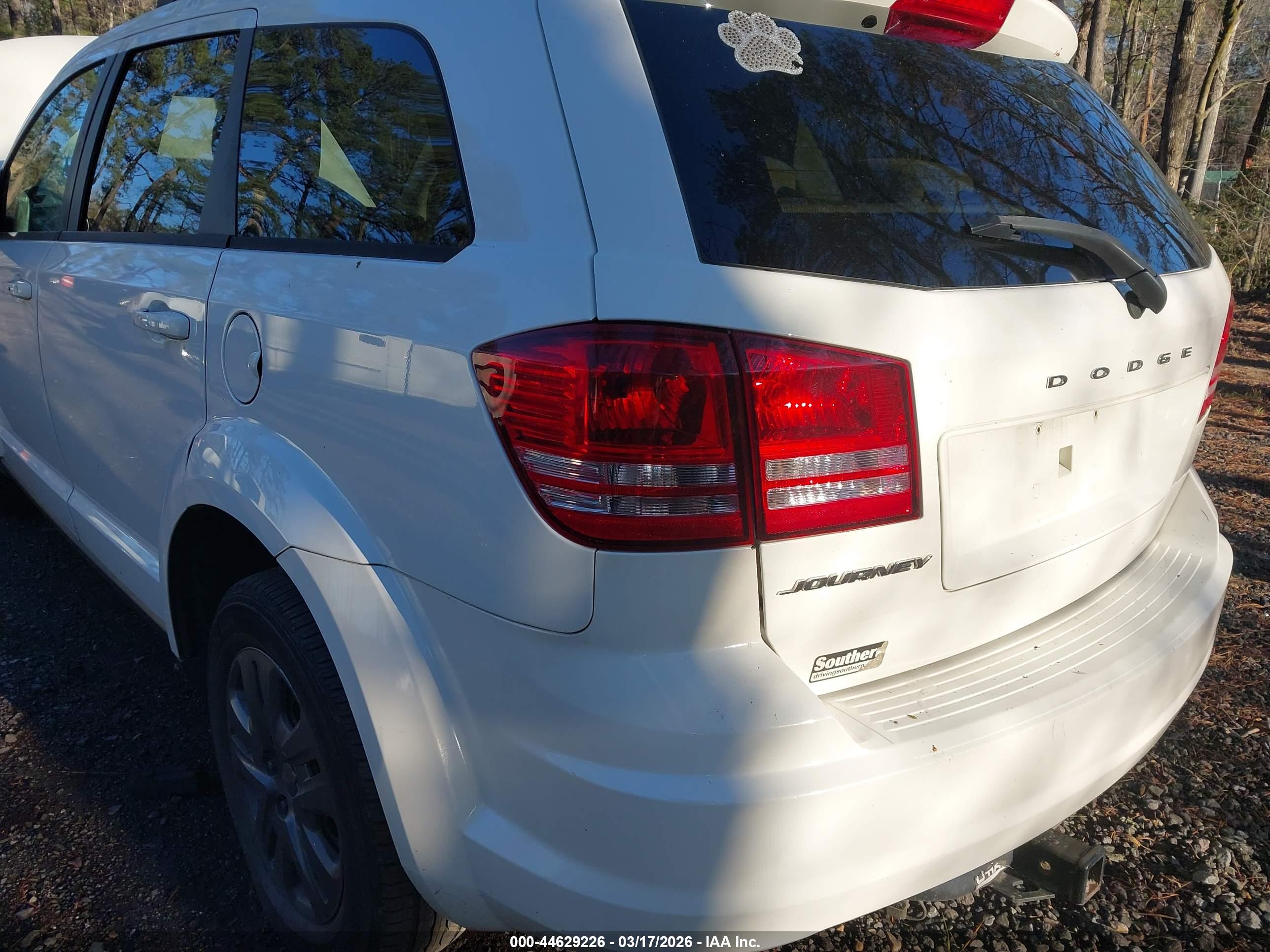 DODGE JOURNEY image 6