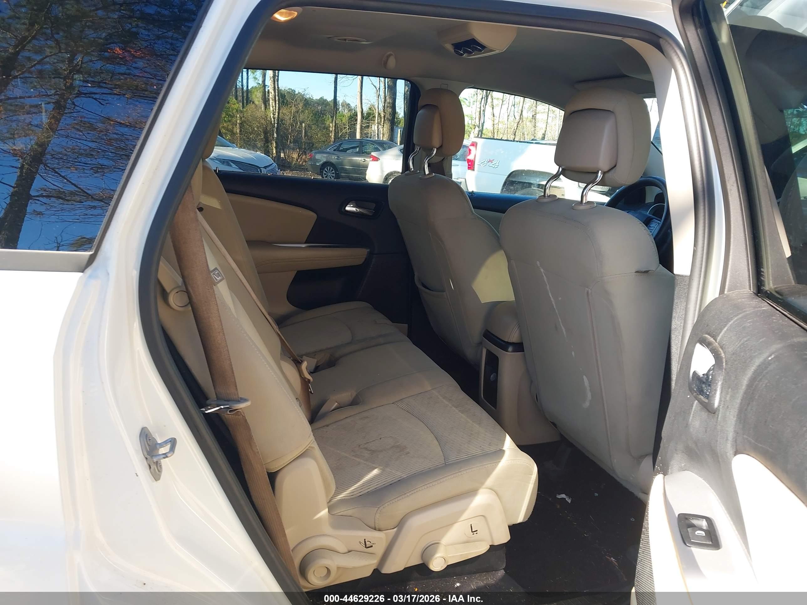 DODGE JOURNEY image 8
