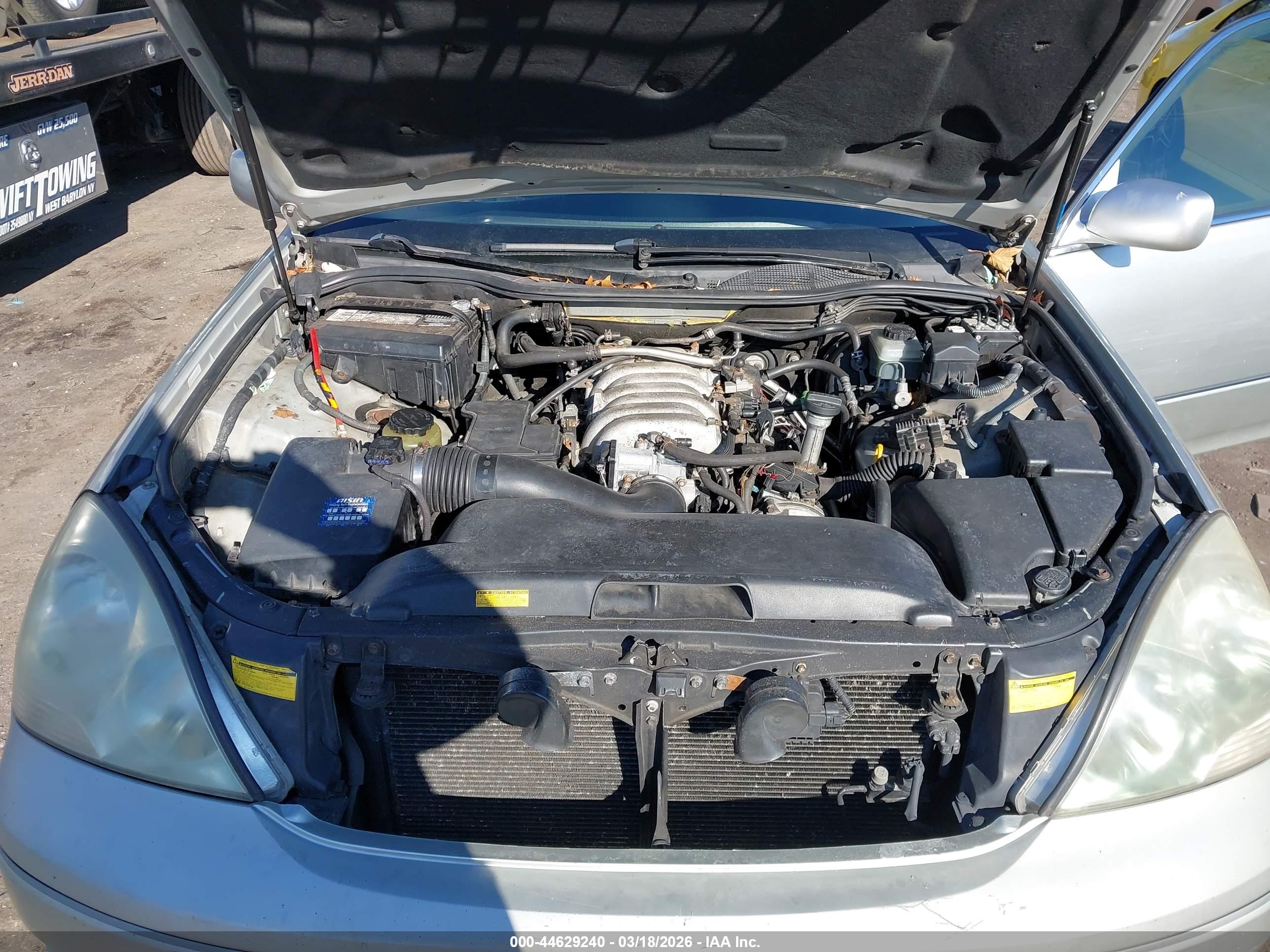 LEXUS LS image 10