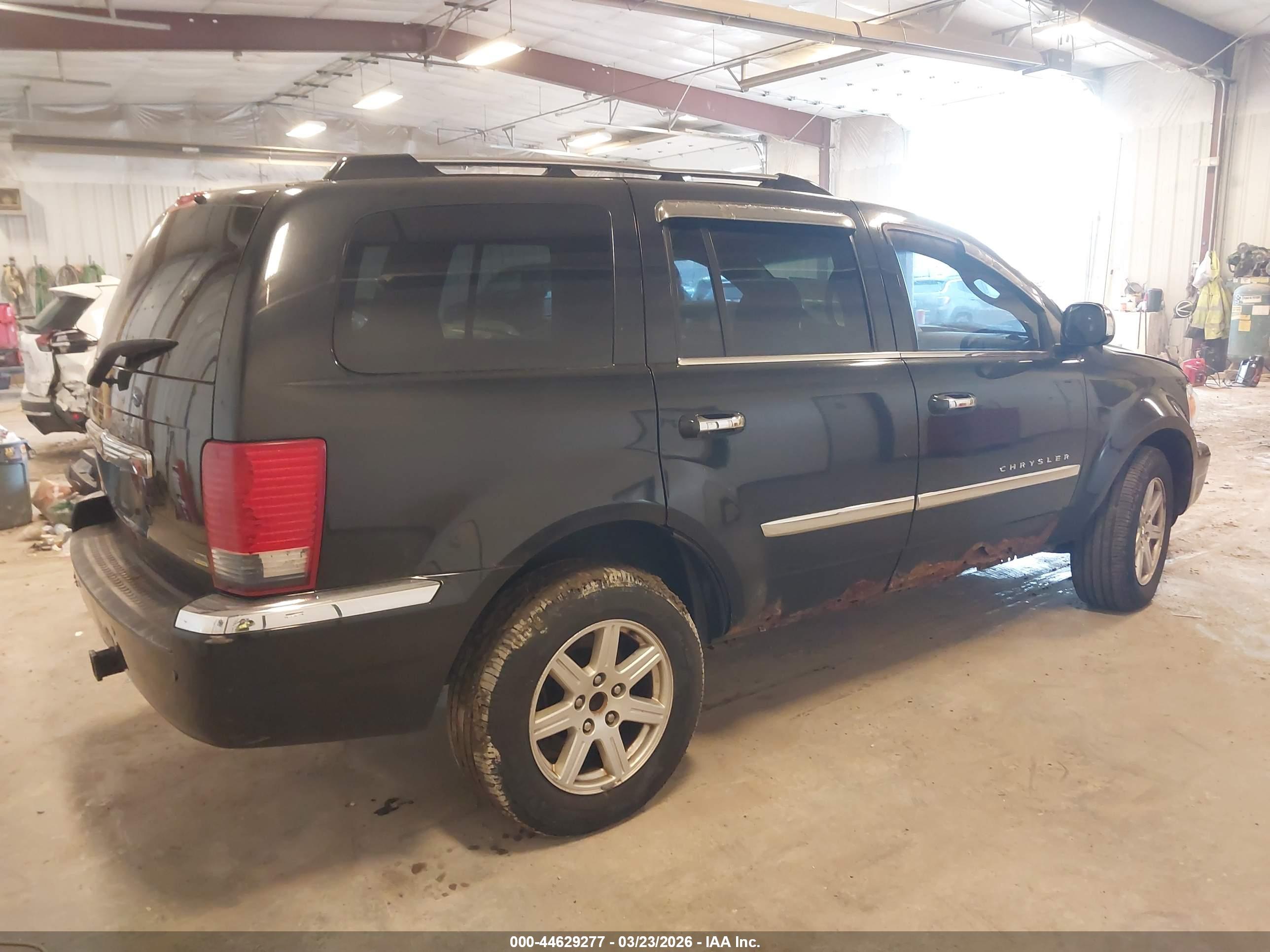 CHRYSLER ASPEN image 4