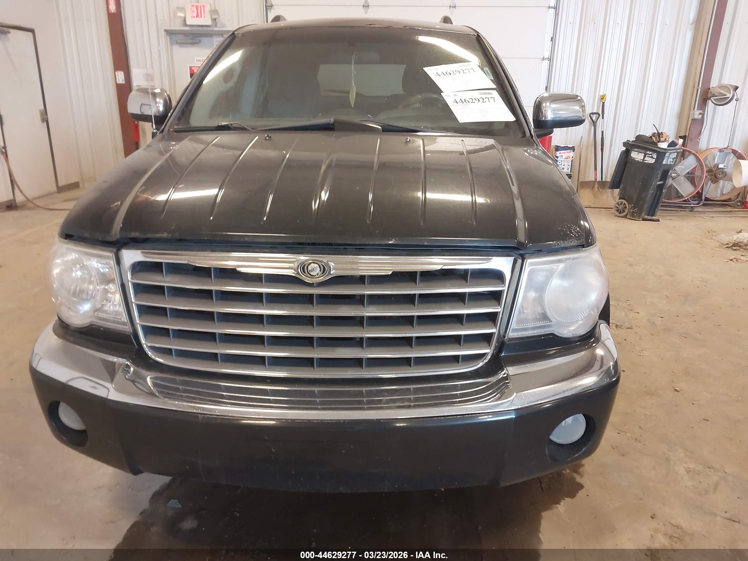 CHRYSLER ASPEN image 6