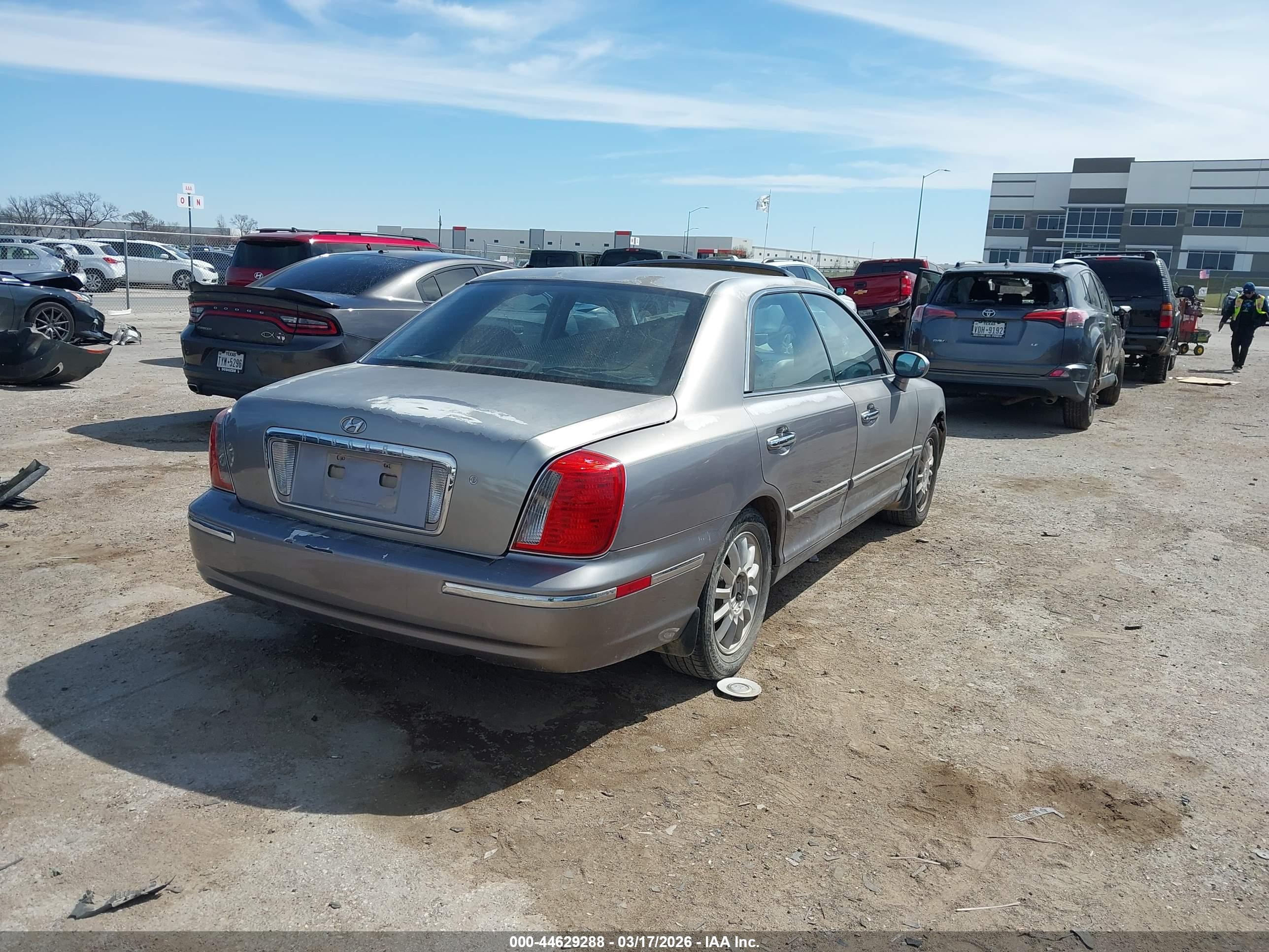 HYUNDAI XG350 image 4