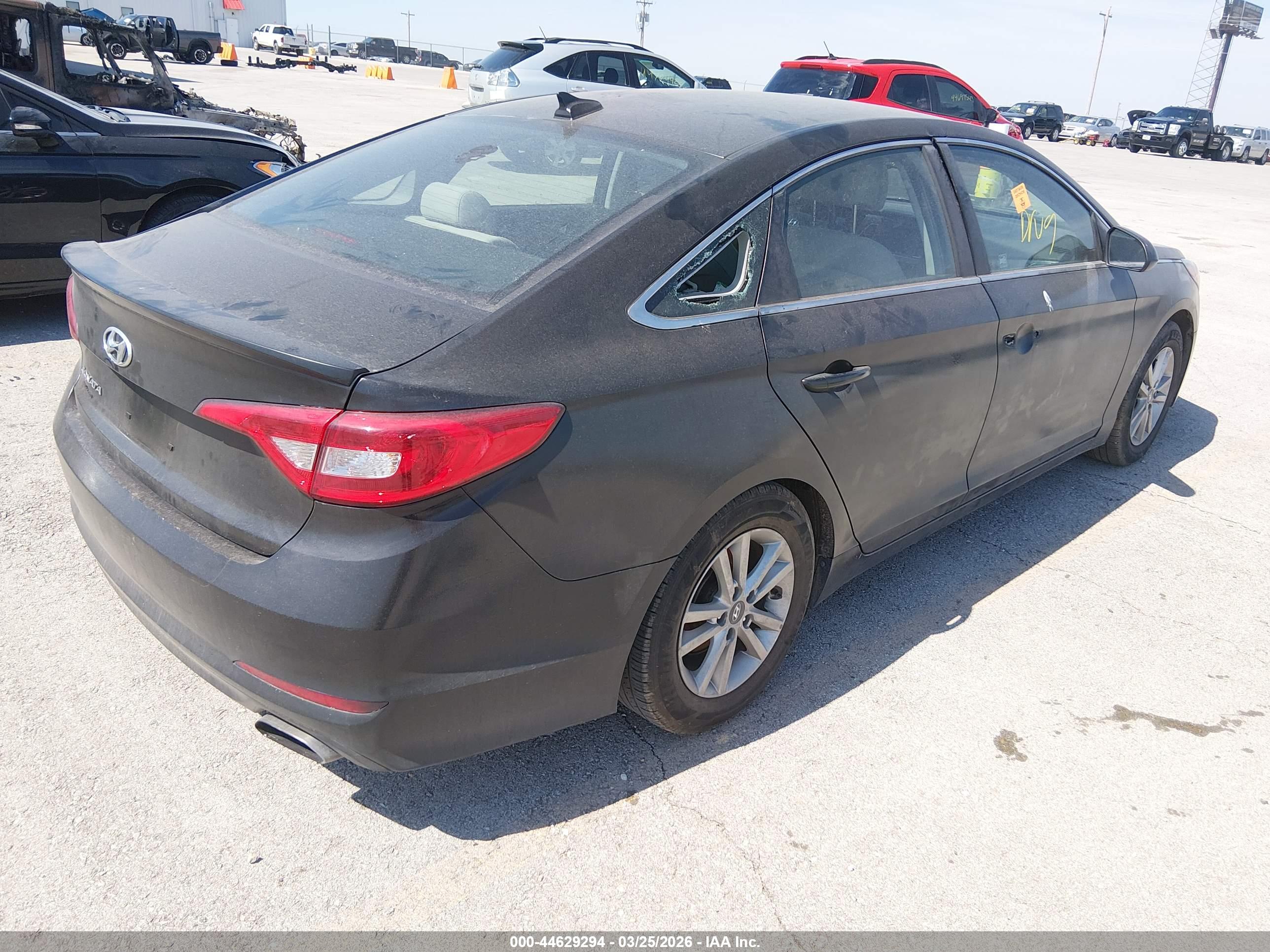 HYUNDAI SONATA image 4