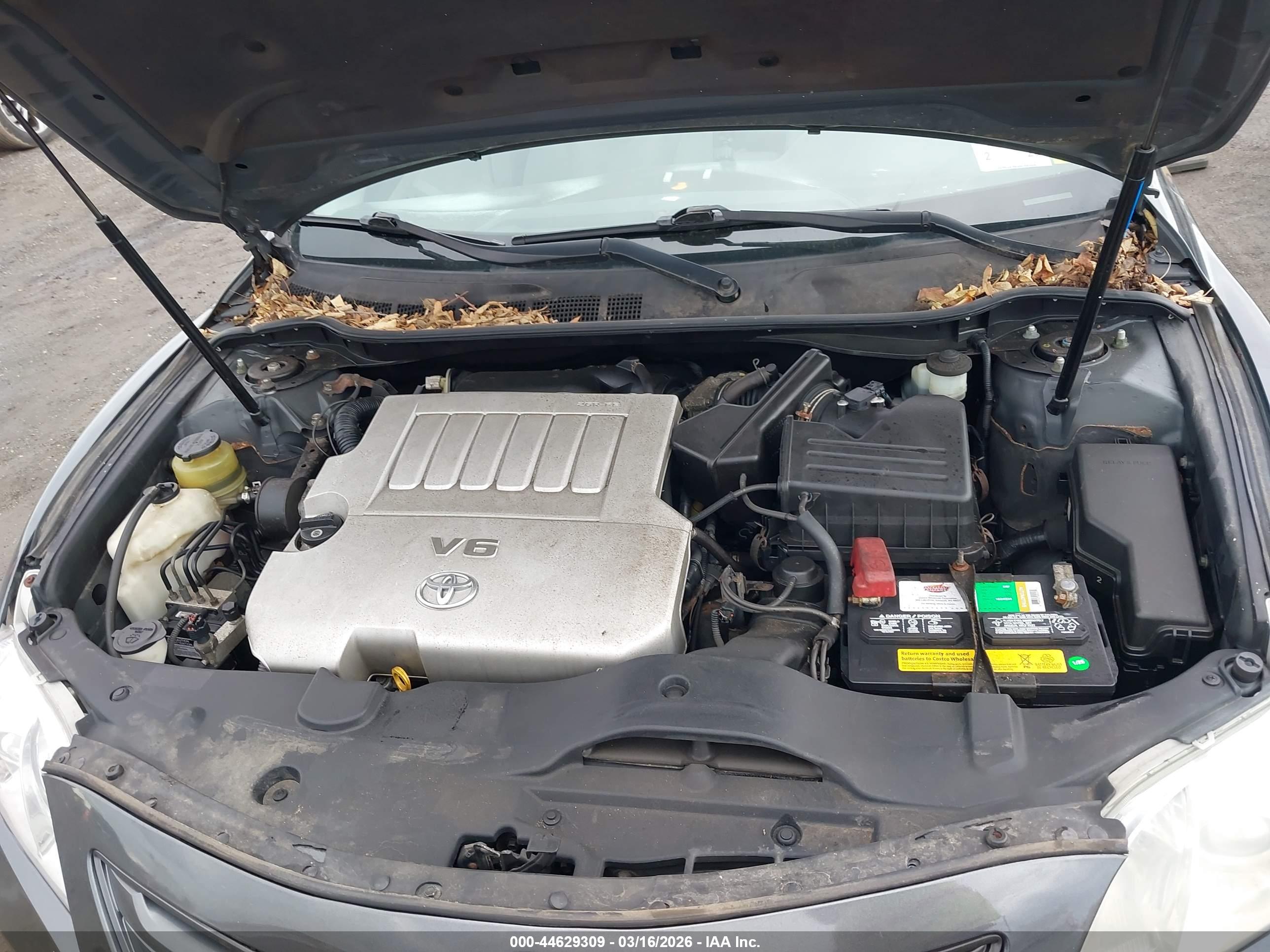 TOYOTA CAMRY image 10