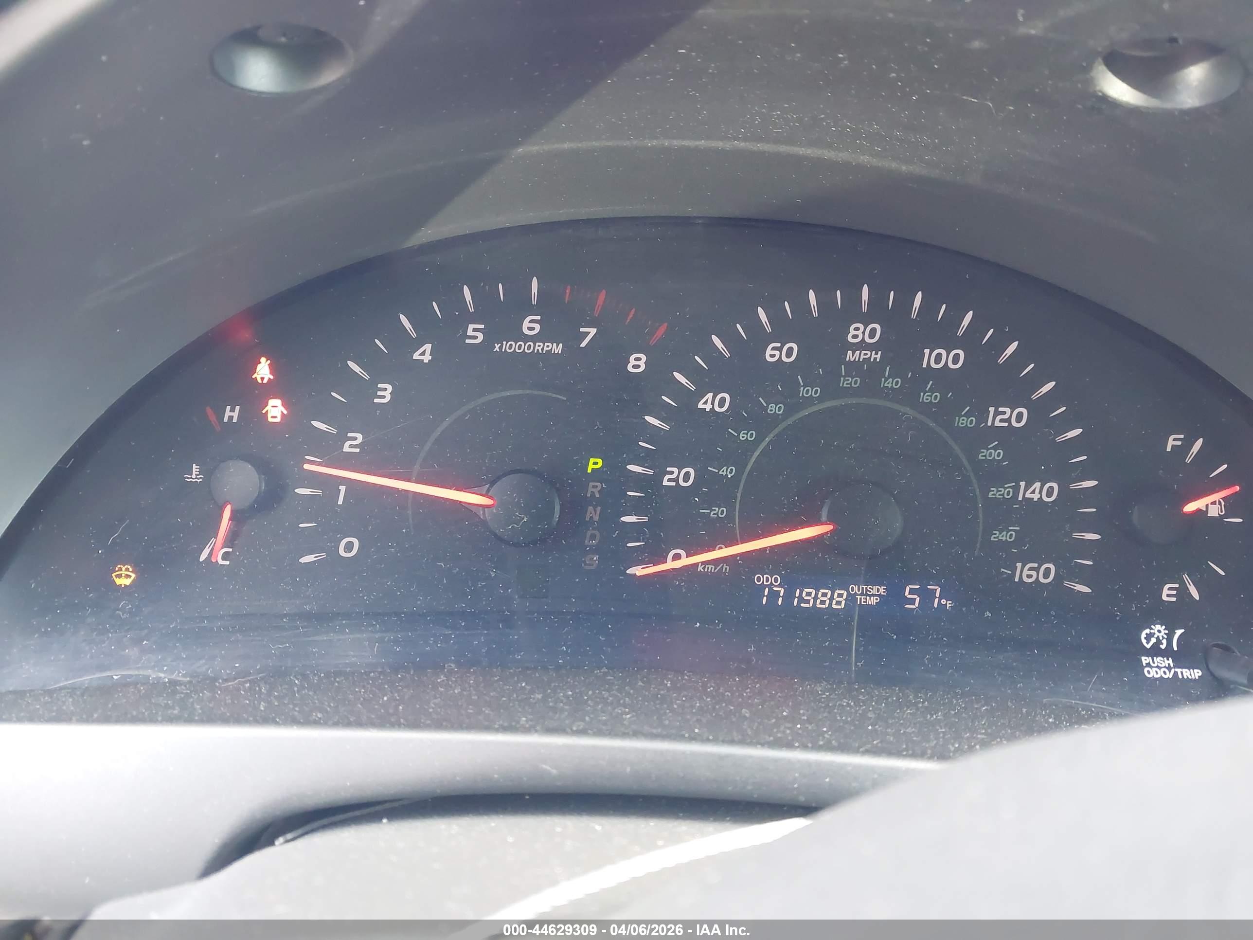 TOYOTA CAMRY image 7