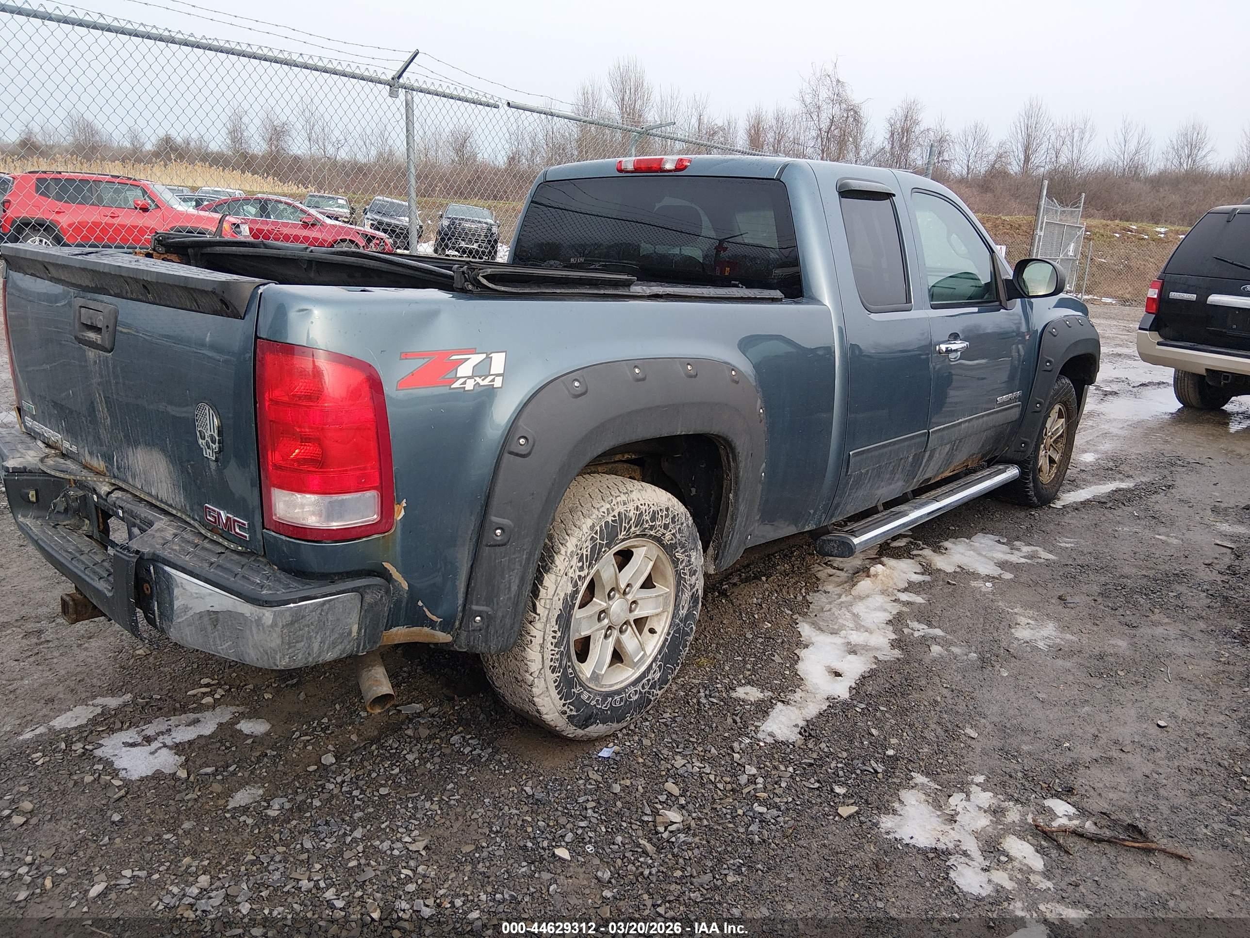 GMC SIERRA image 4