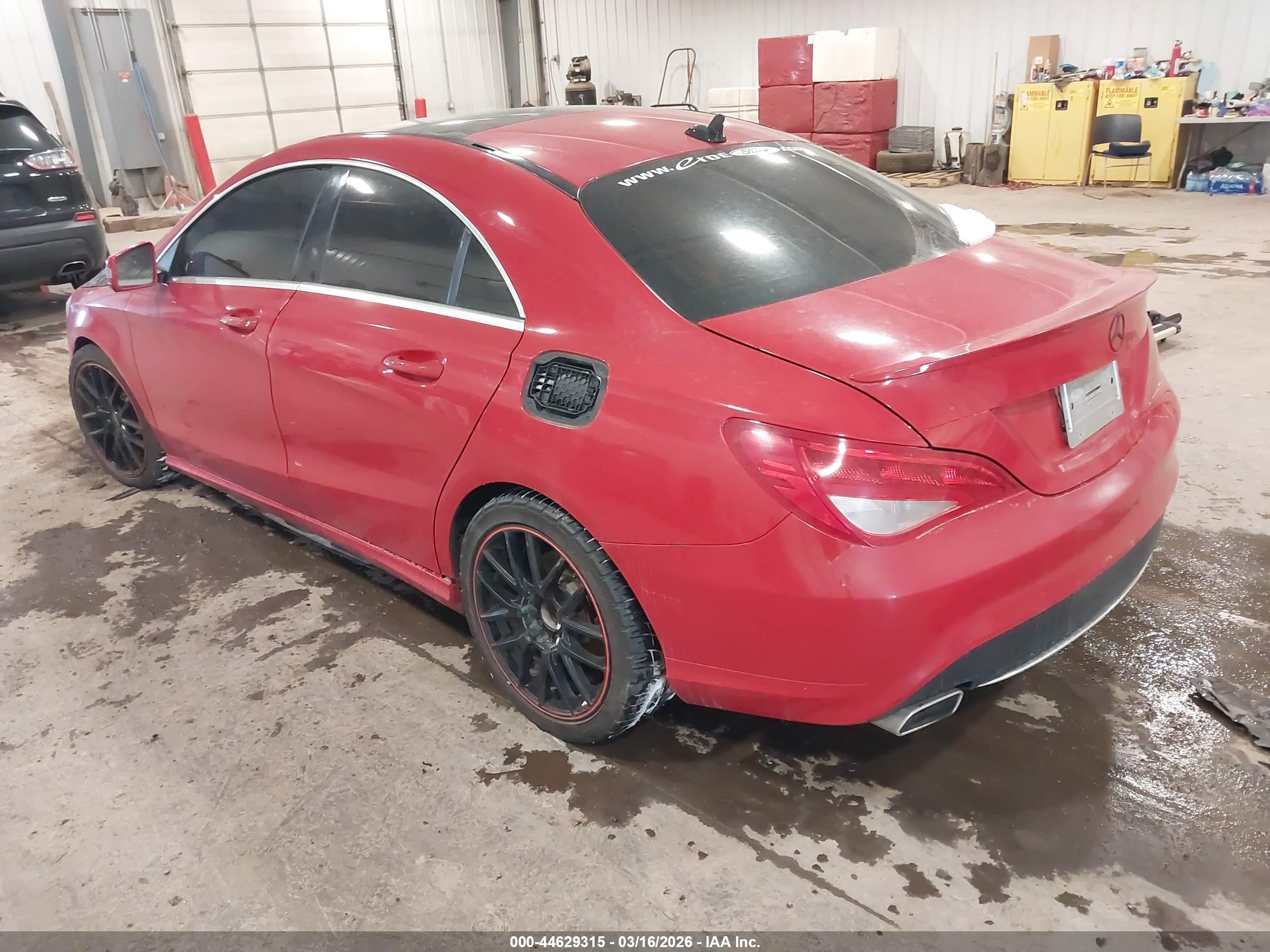 MERCEDES-BENZ CLA image 3