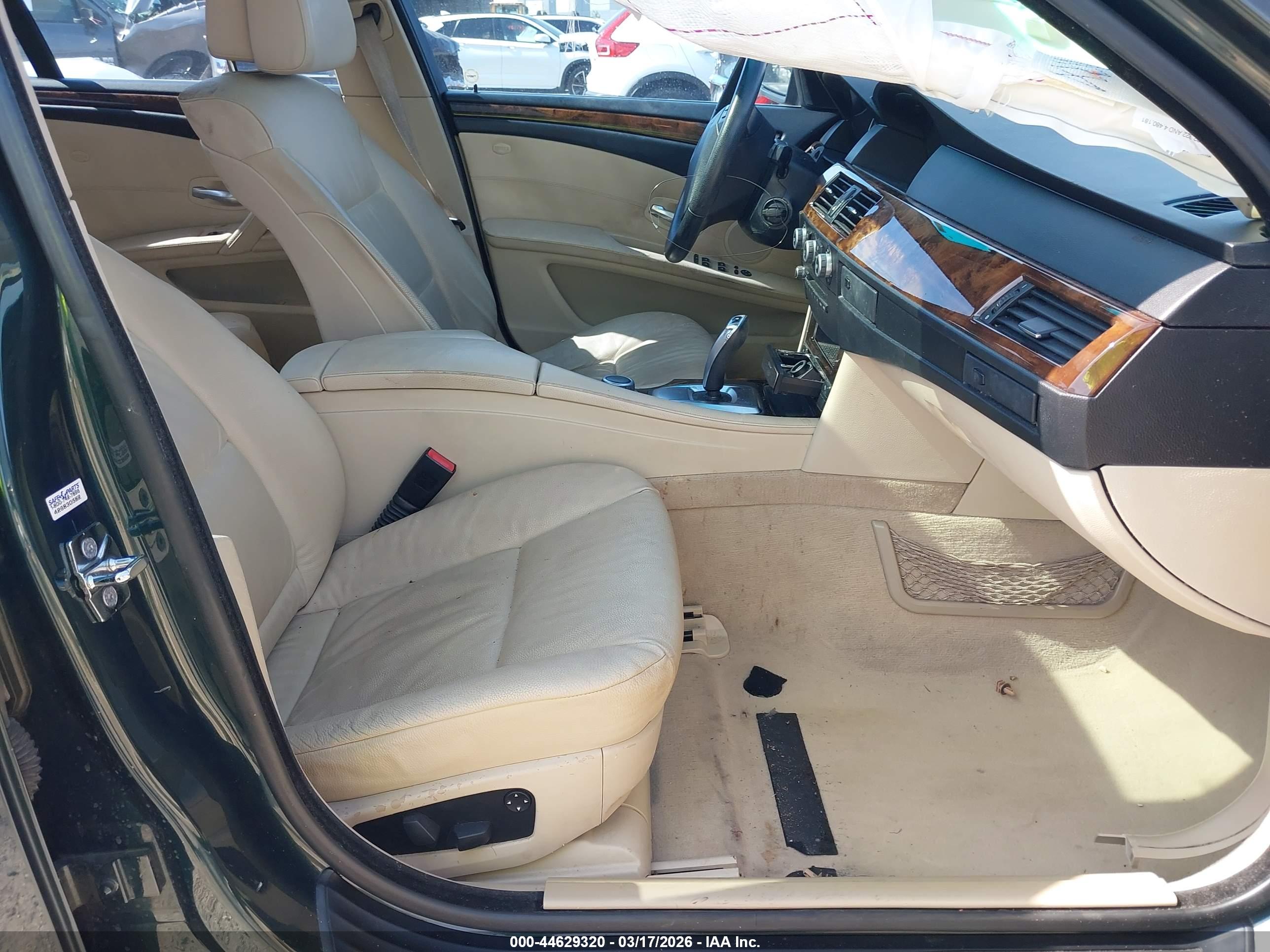 BMW 528I image 5