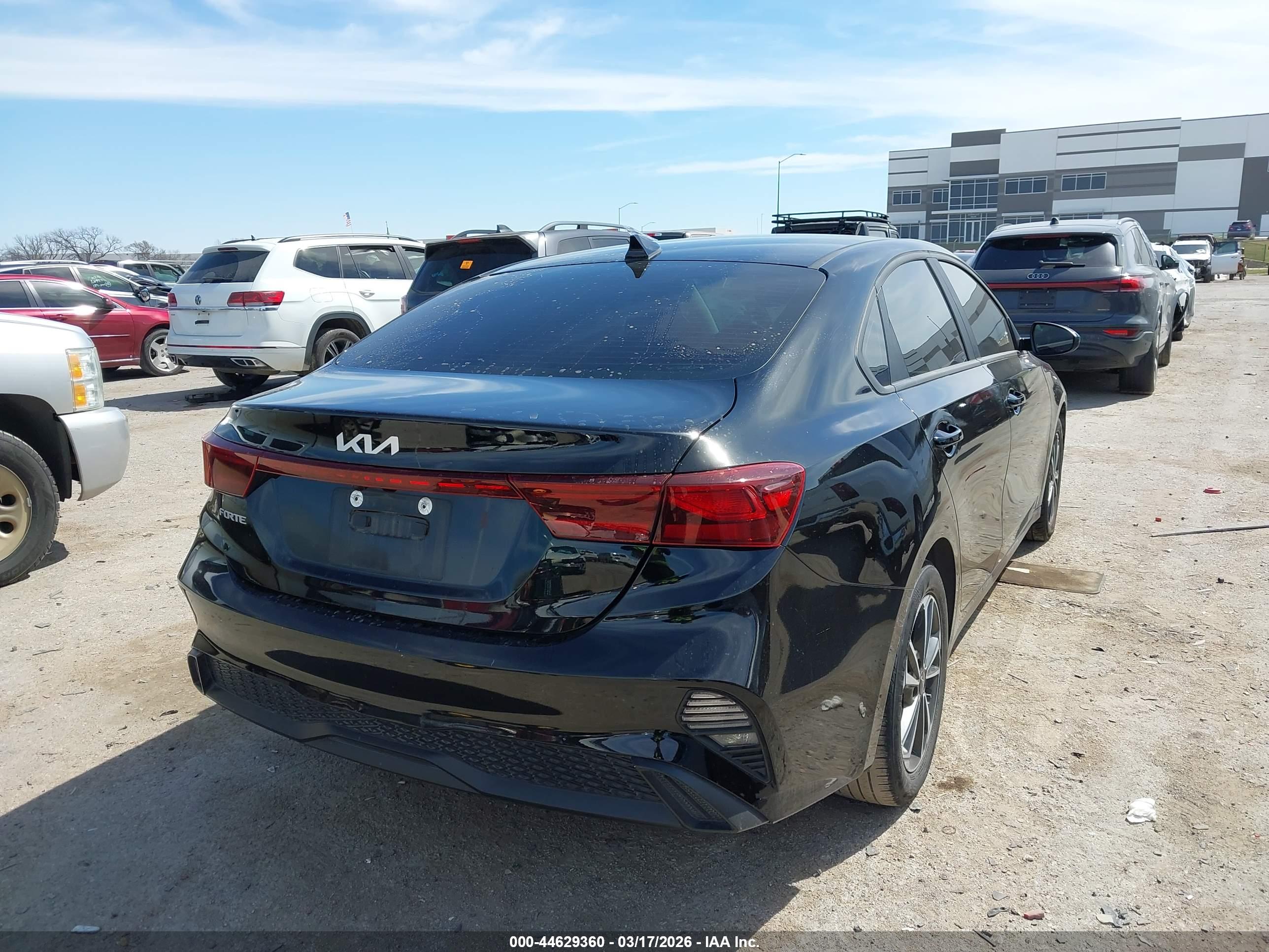 KIA FORTE image 4