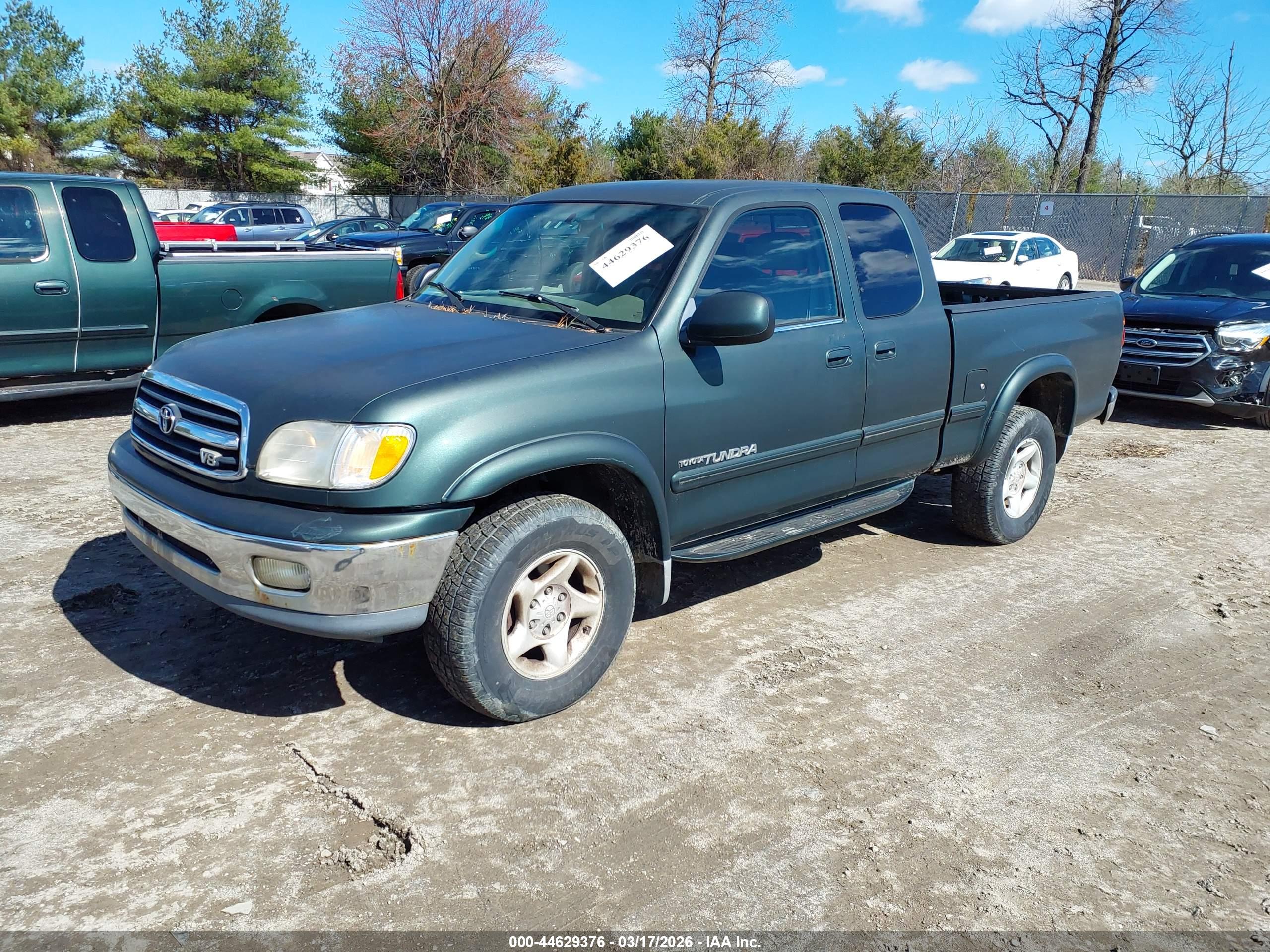 TOYOTA TUNDRA image 2