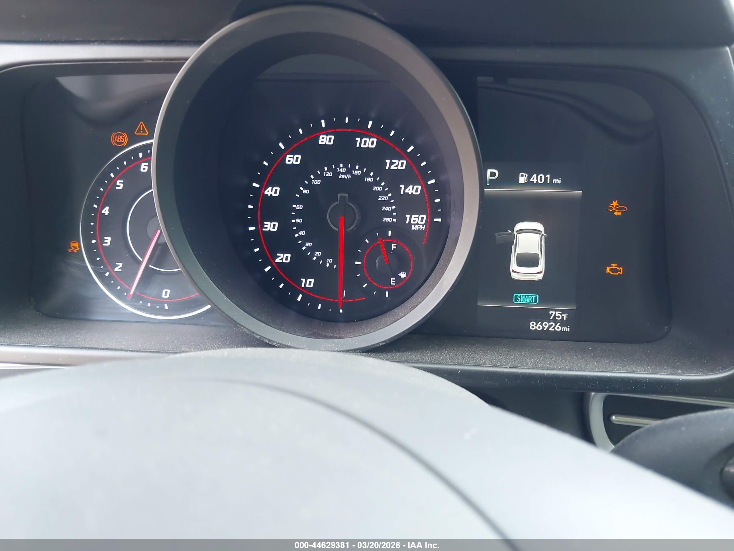 HYUNDAI ELANTRA image 7