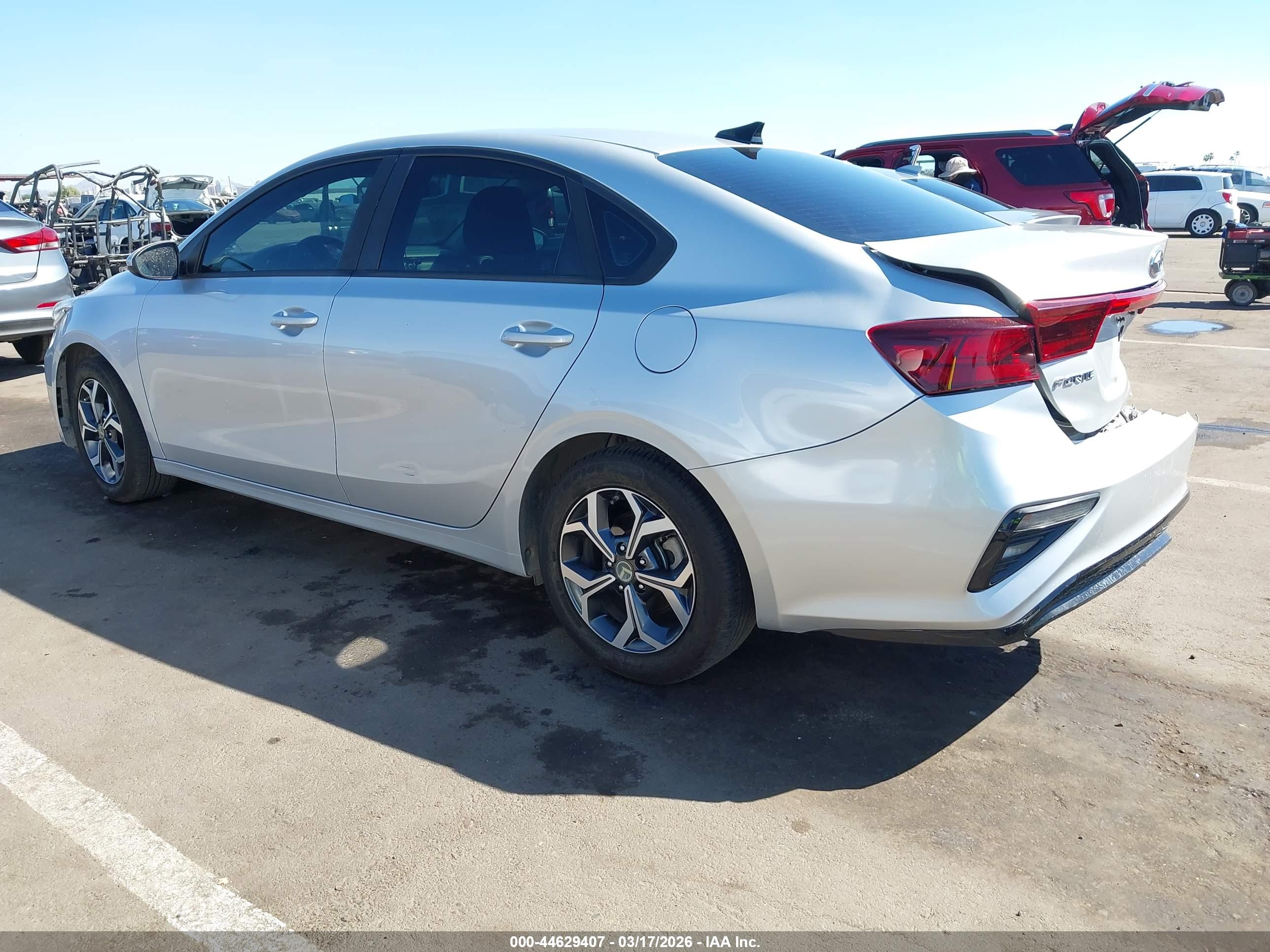 KIA FORTE image 3
