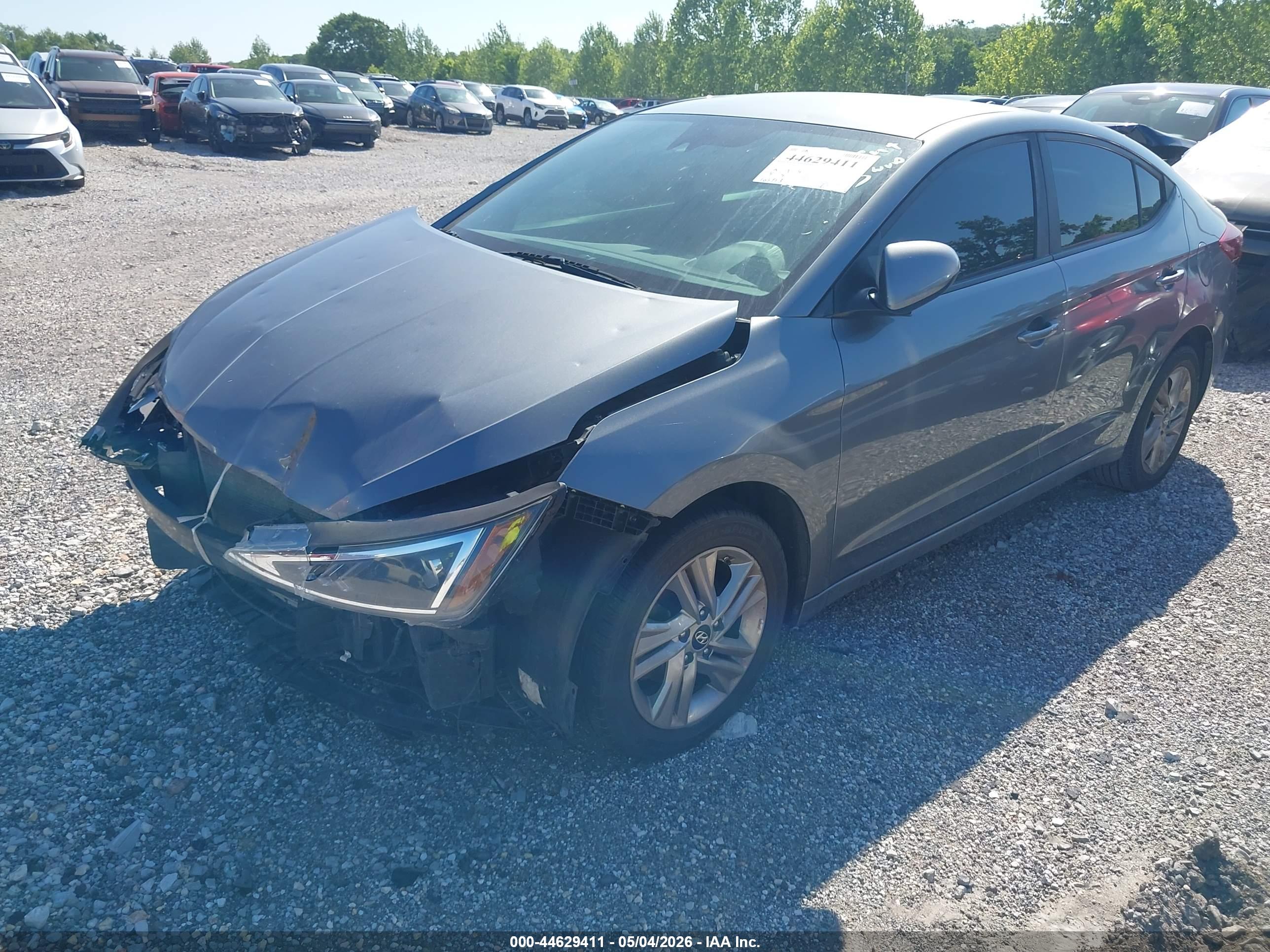 HYUNDAI ELANTRA image 2