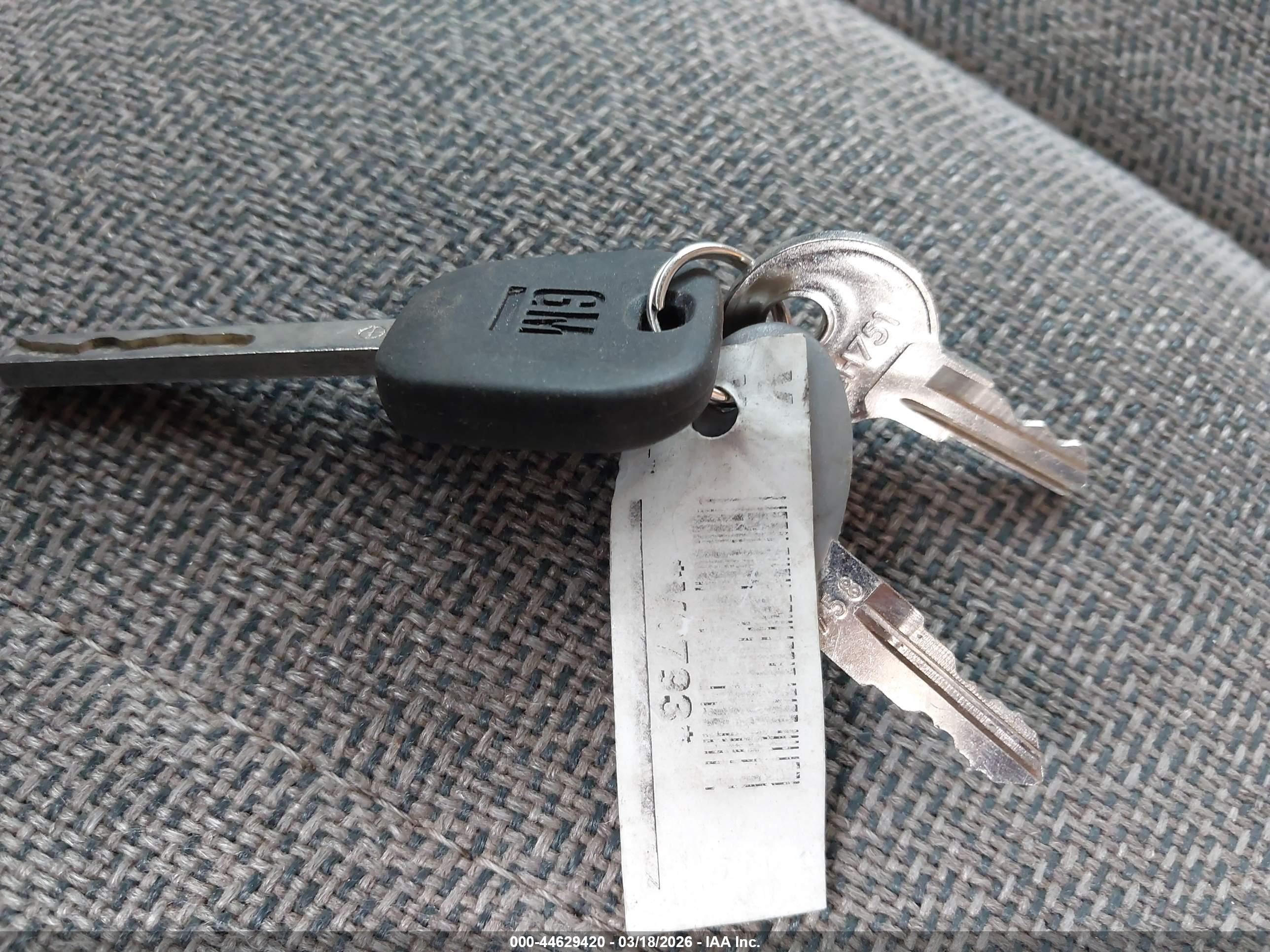 GMC SAVANA image 11