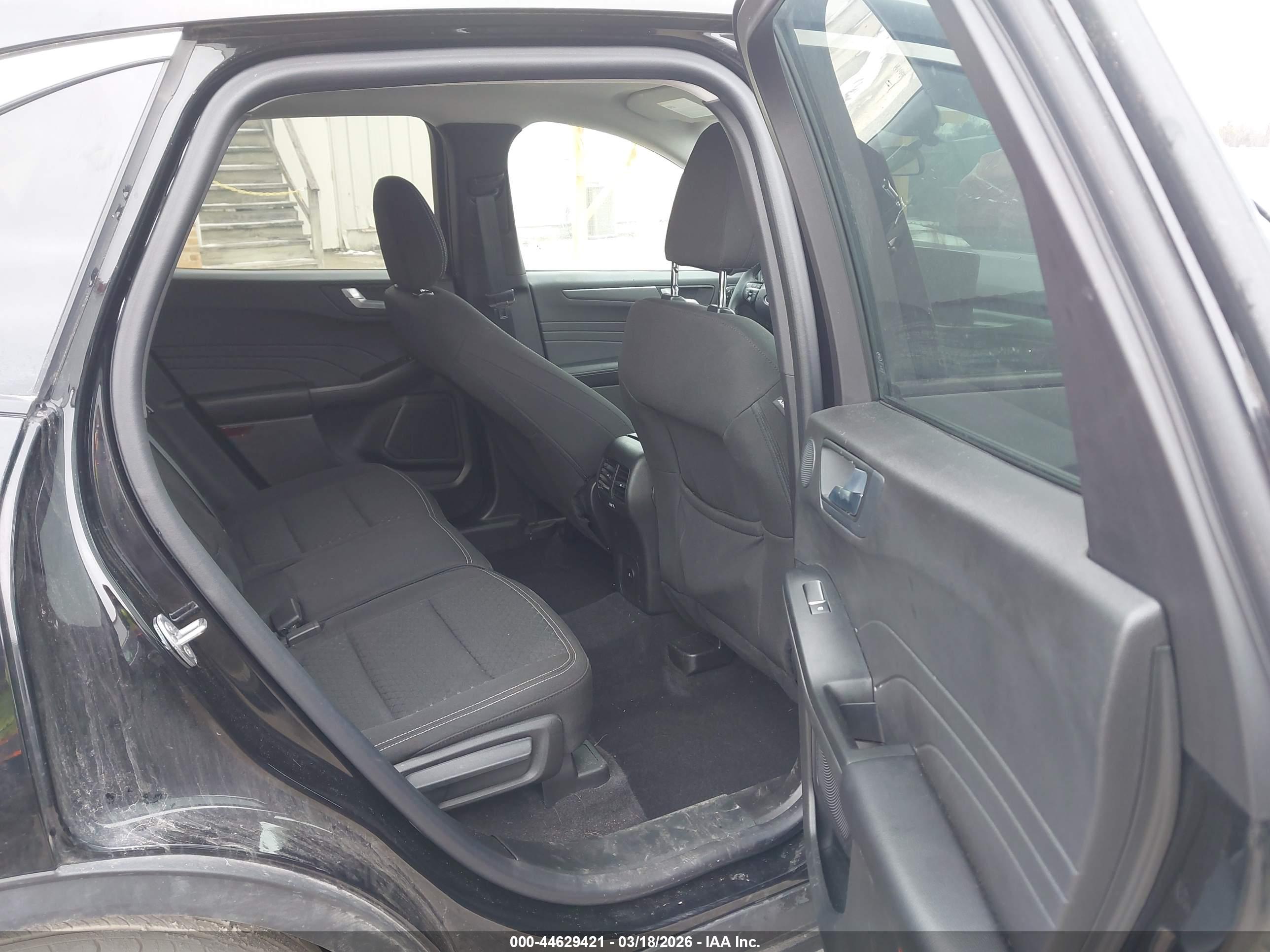 FORD ESCAPE image 8