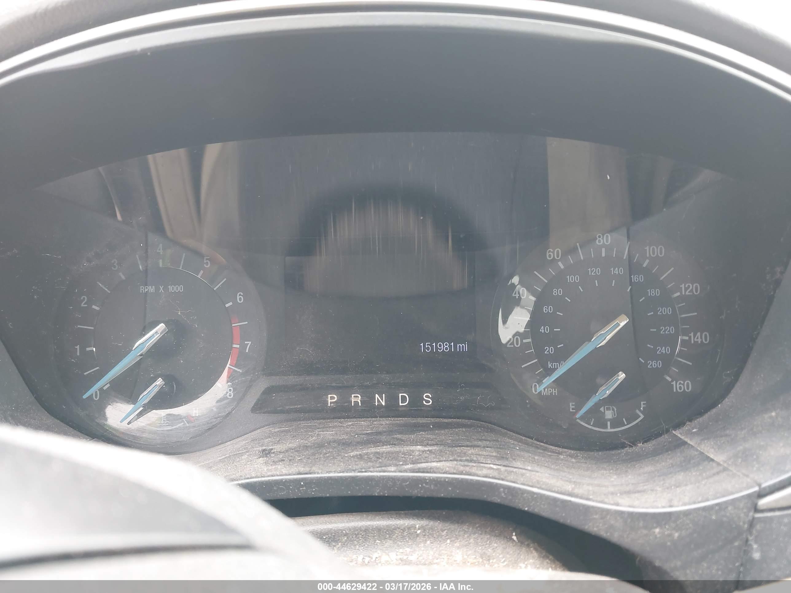 FORD FUSION image 7
