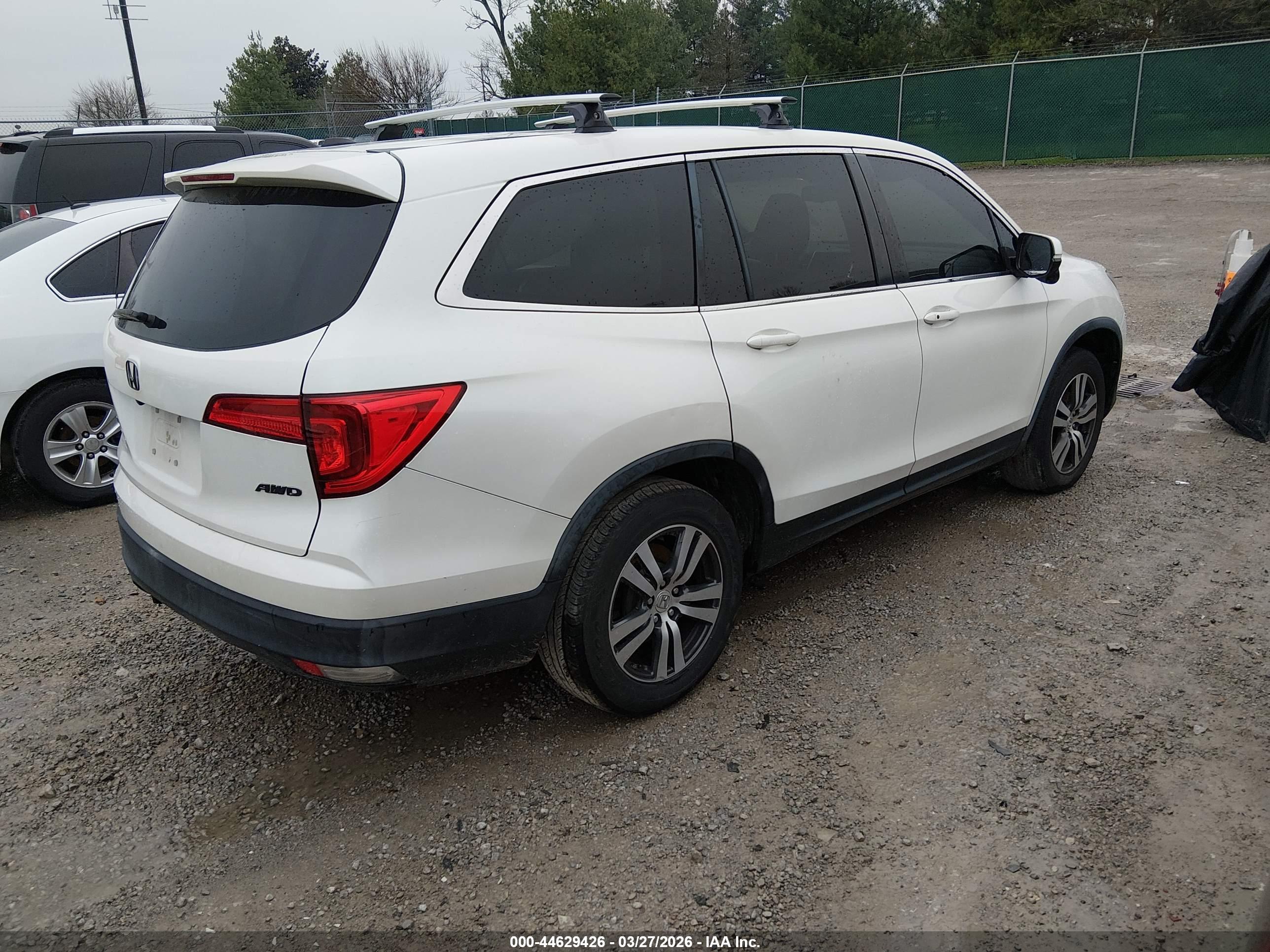 HONDA PILOT image 4
