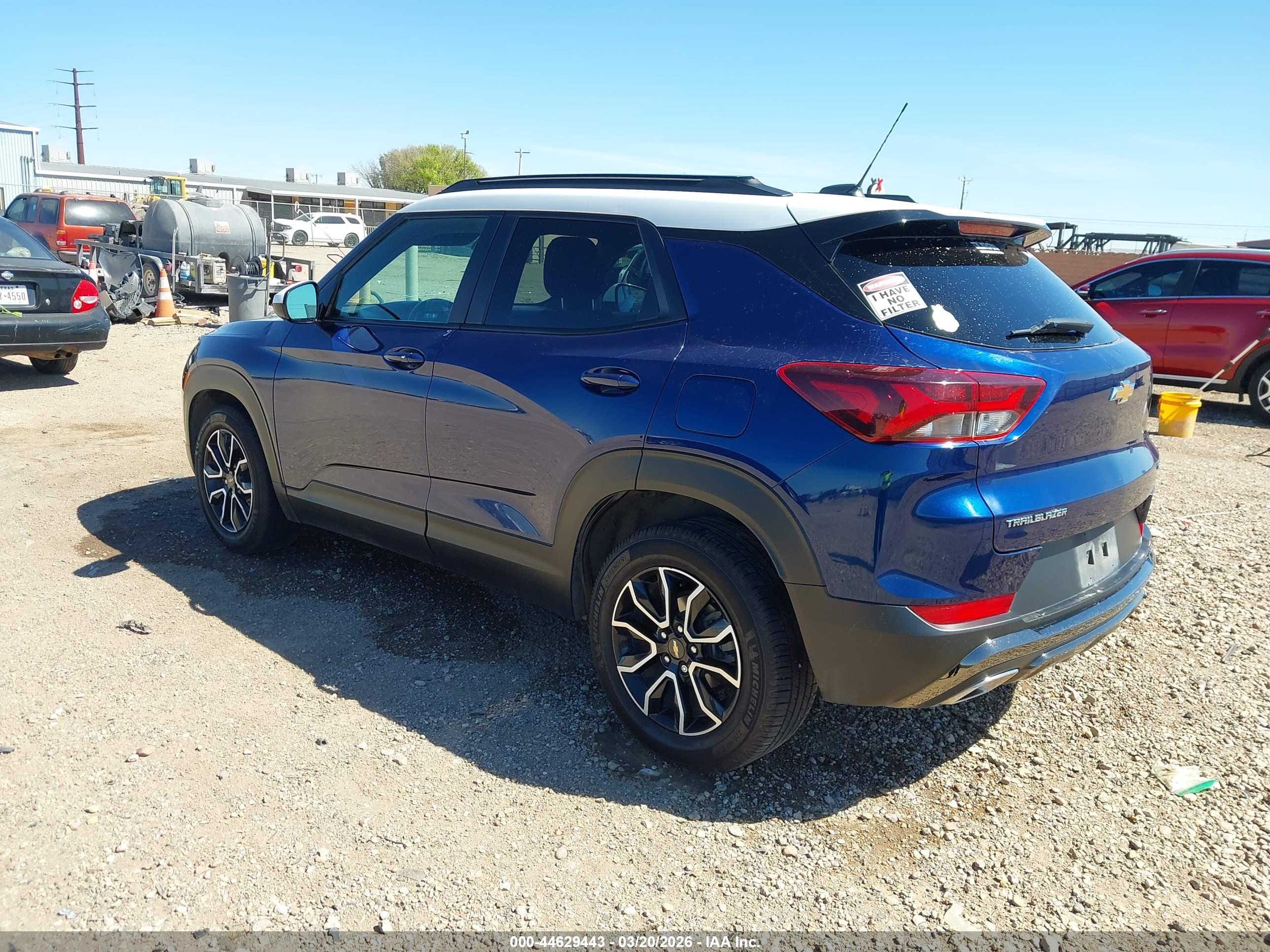 CHEVROLET TRAILBLAZER image 3