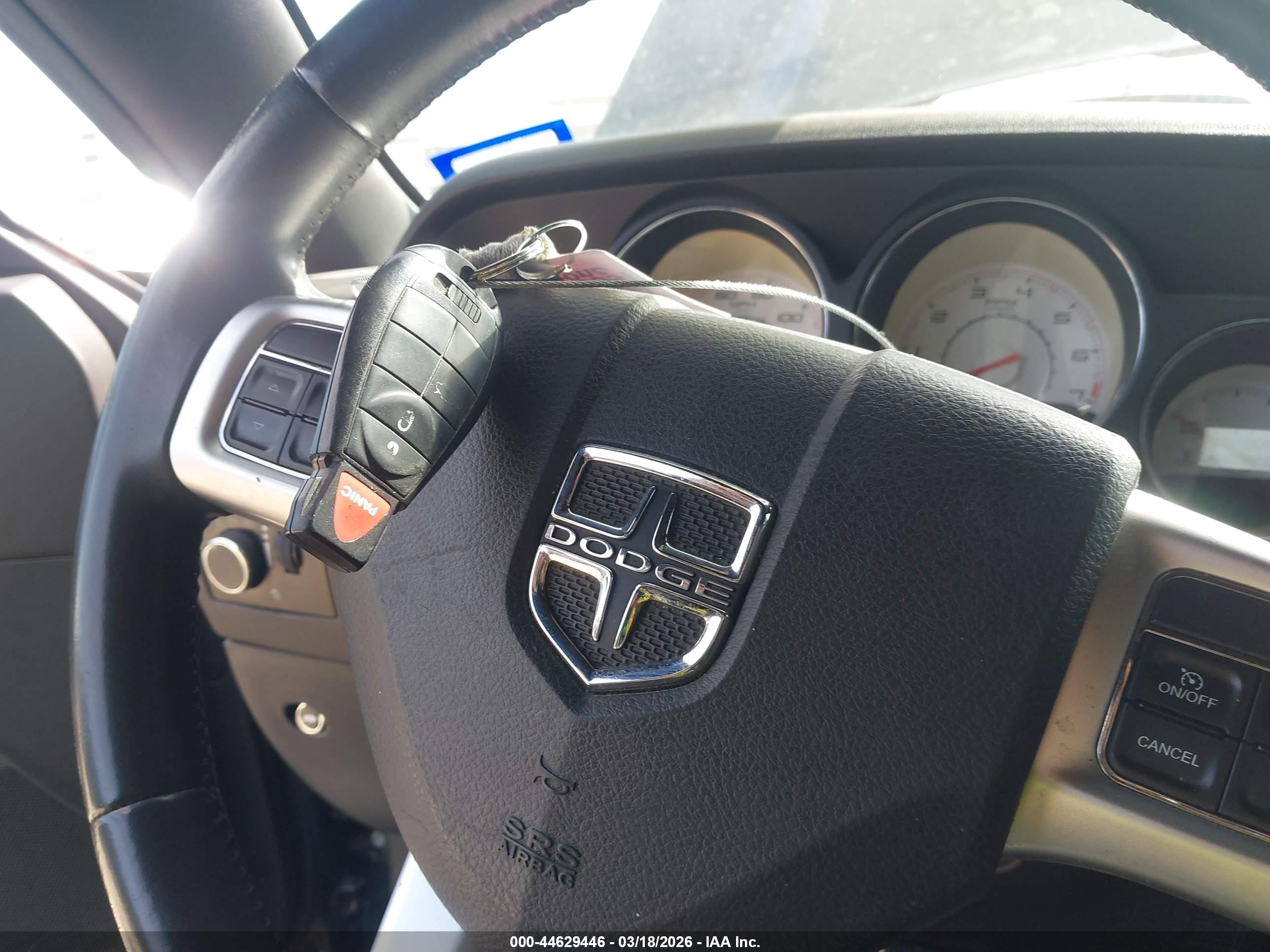 DODGE CHALLENGER image 11