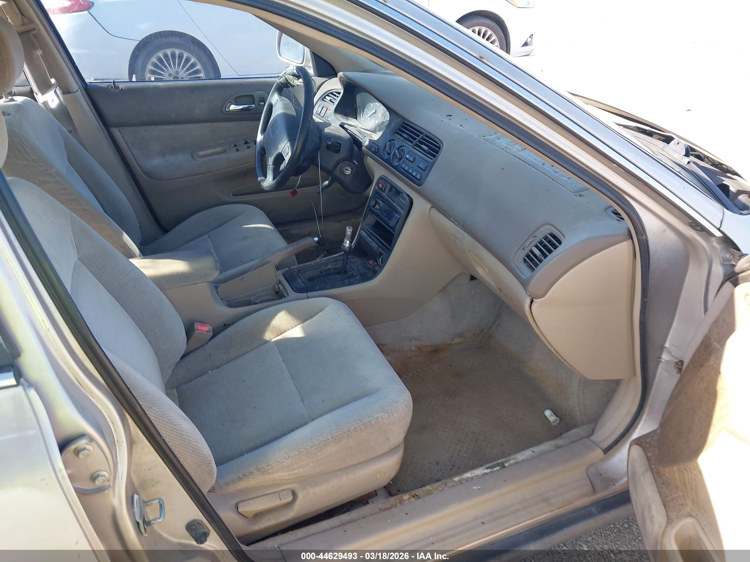 HONDA ACCORD image 5