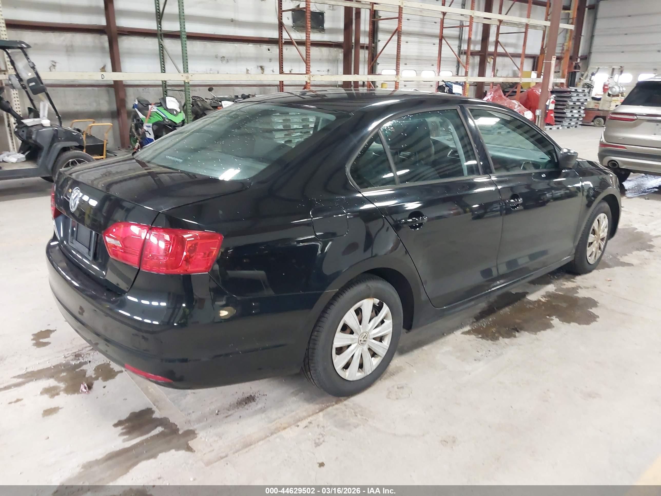 VOLKSWAGEN JETTA image 4