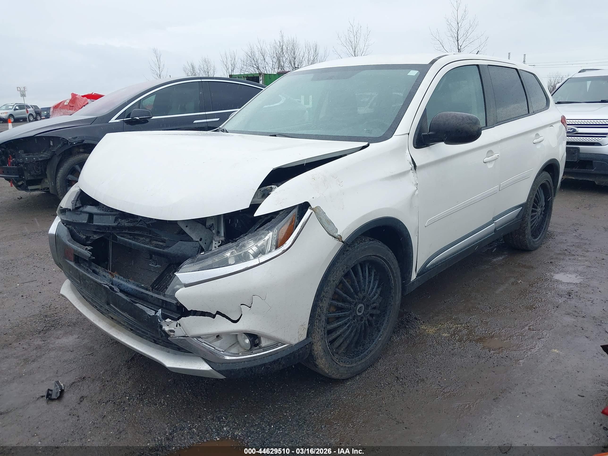 MITSUBISHI OUTLANDER image 2