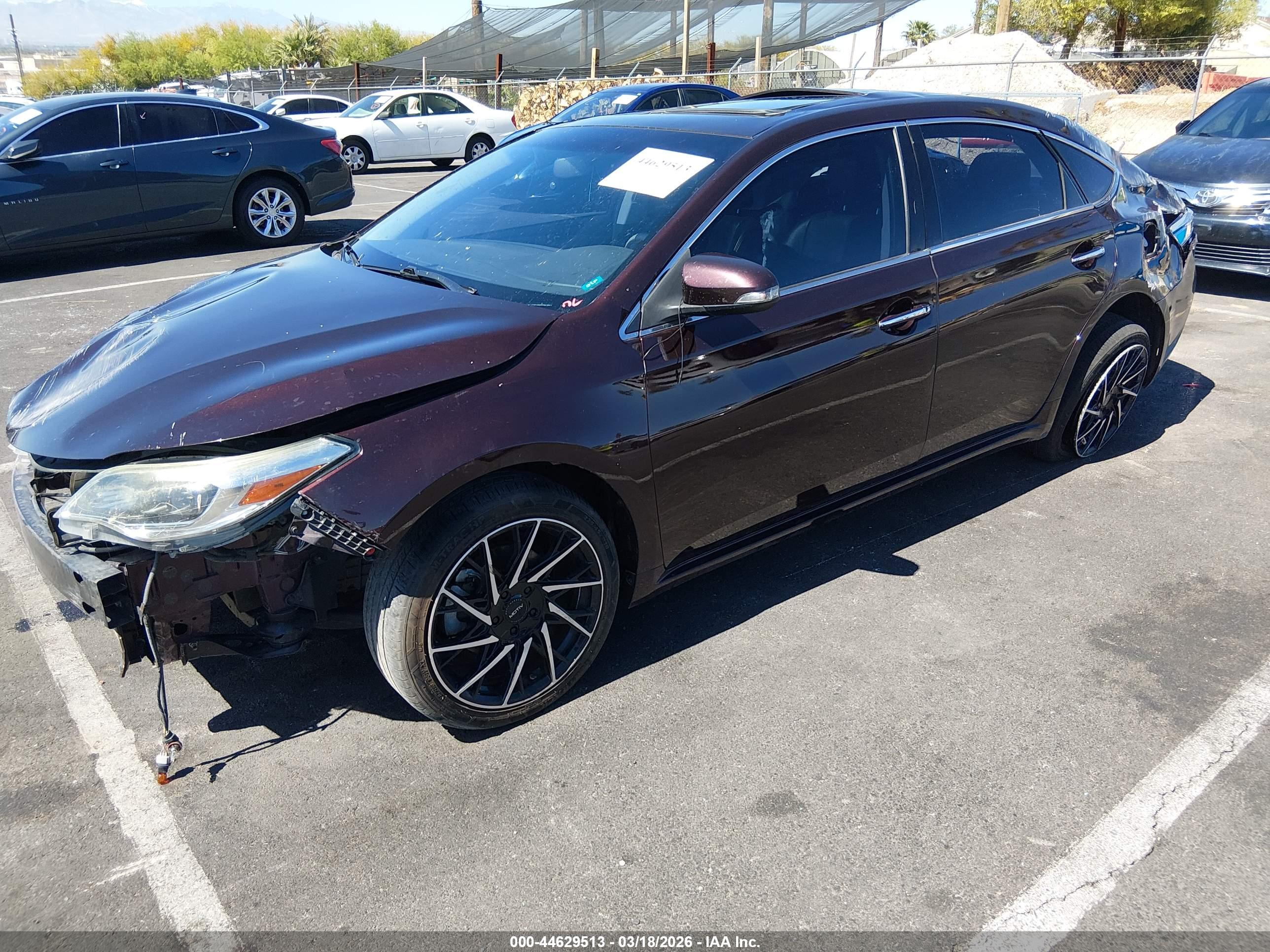 TOYOTA AVALON image 2